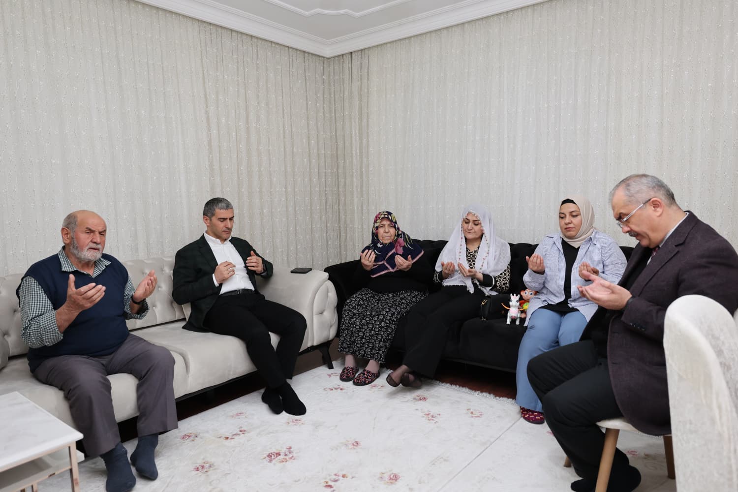 Bakan Göktaş açıklama yapıyor