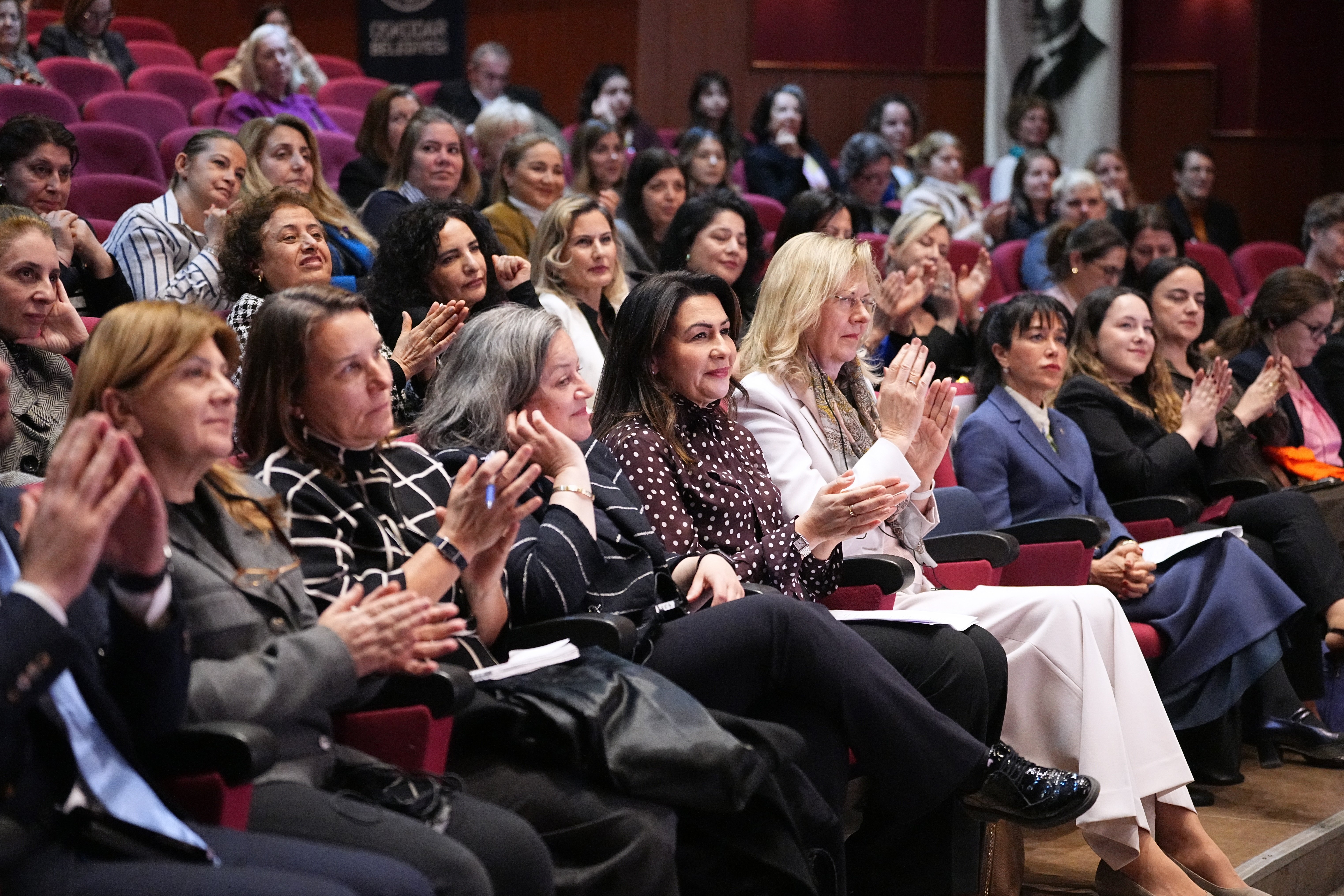Üsküdar Belediye Başkanı Sinem Dedetaş