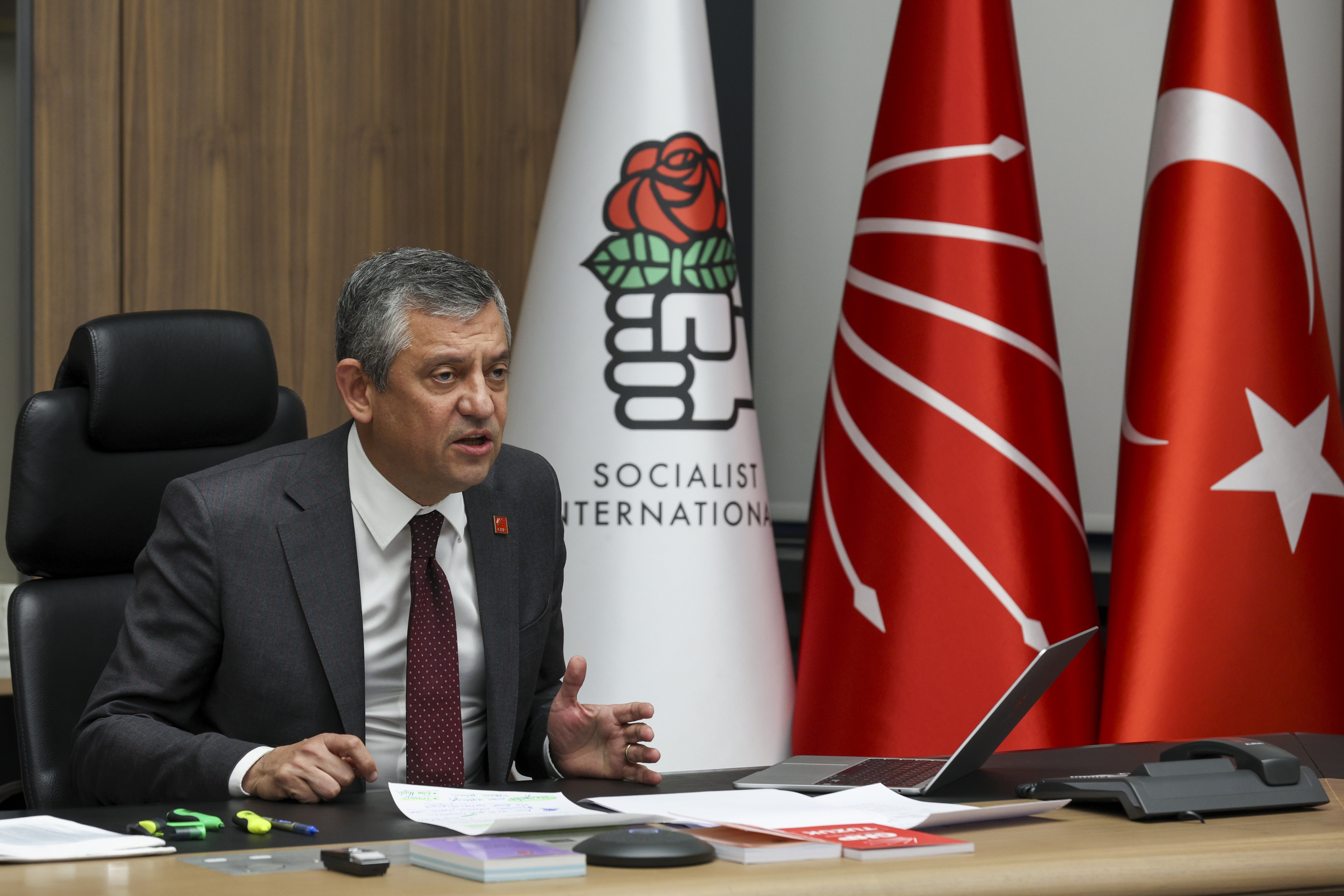 Özgür Özel Demokrasi