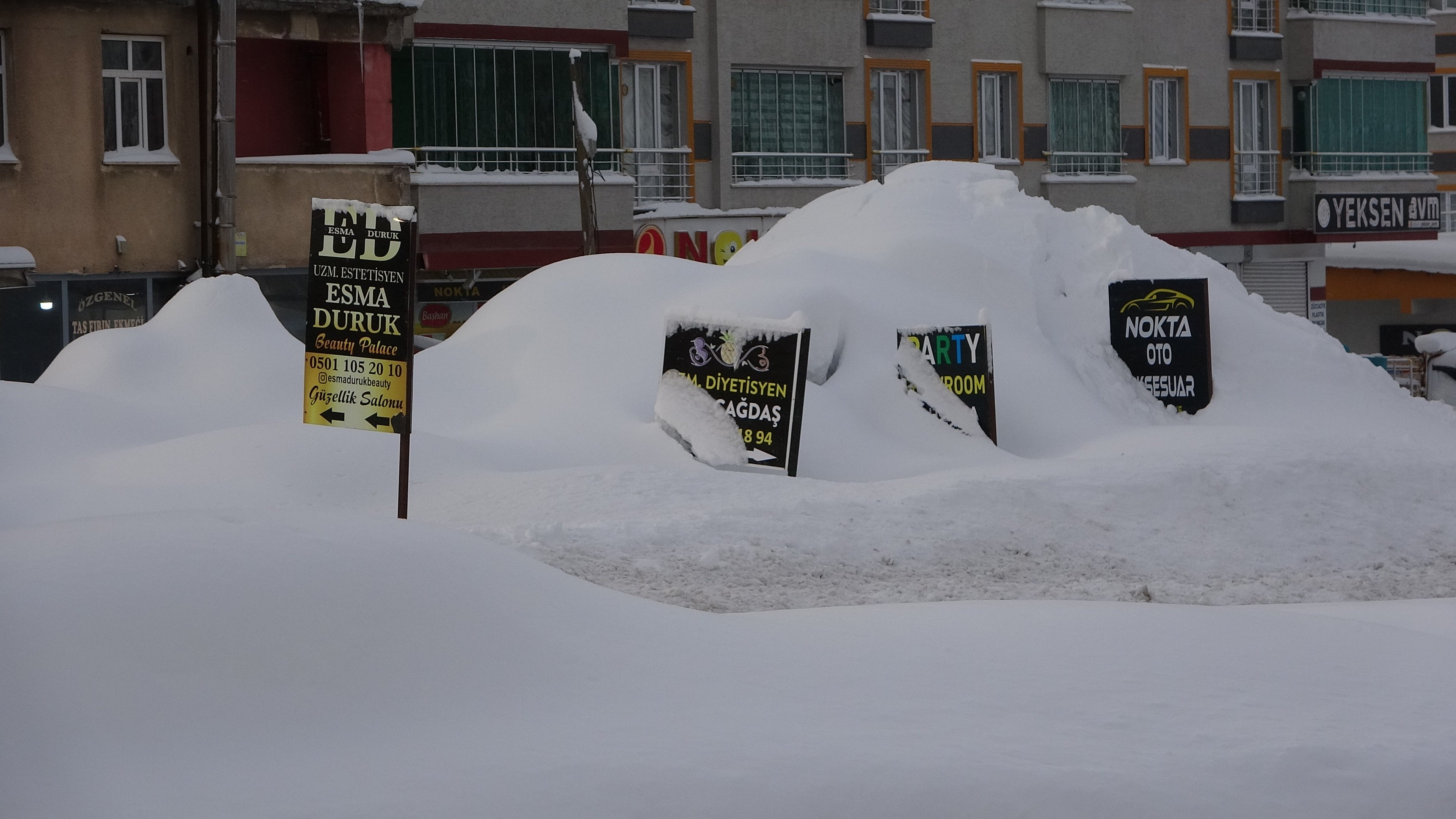 Bitlis kar temizleme çalışması iş makinesi