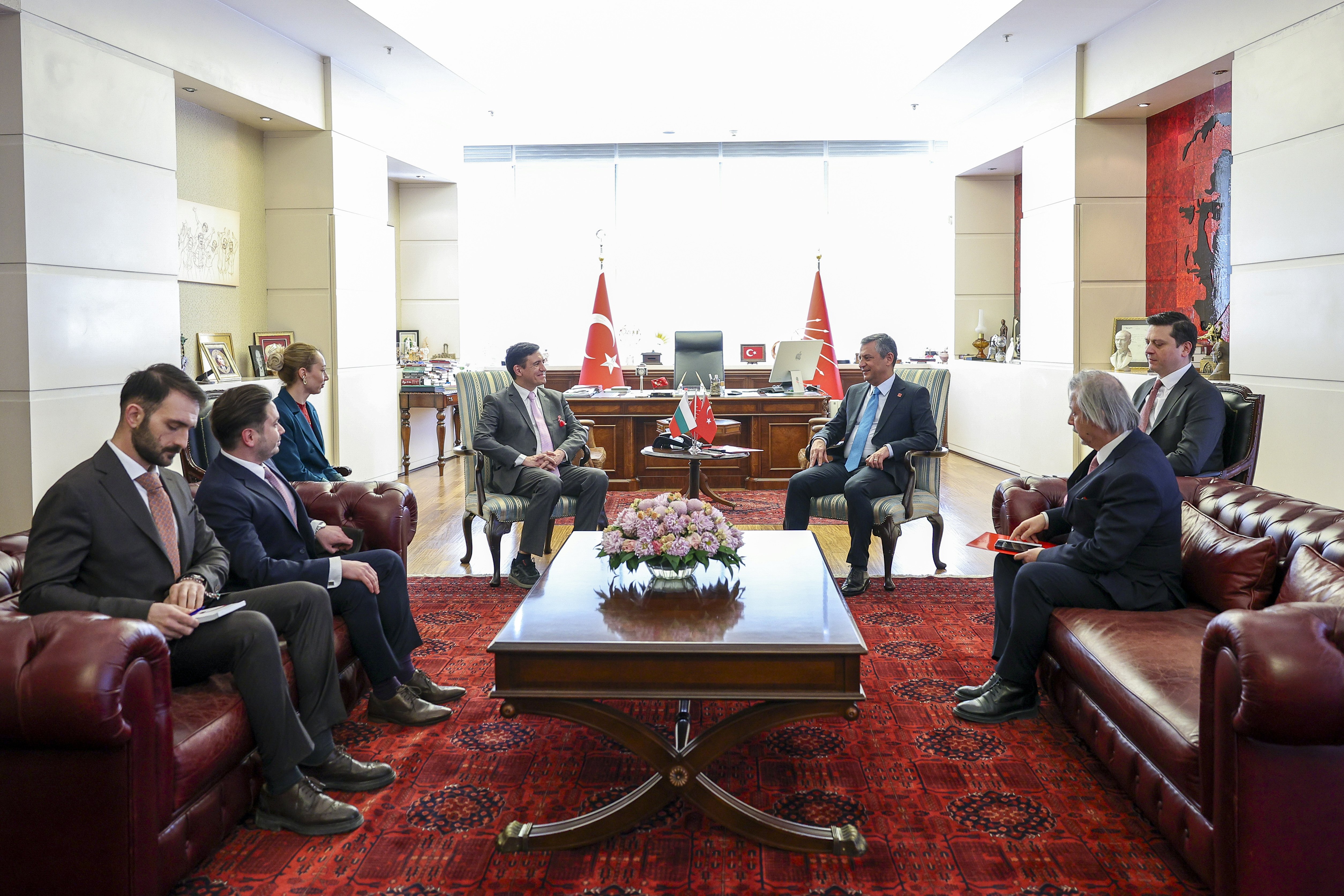 Özgür Özel Angel Cholakov görüşmesi