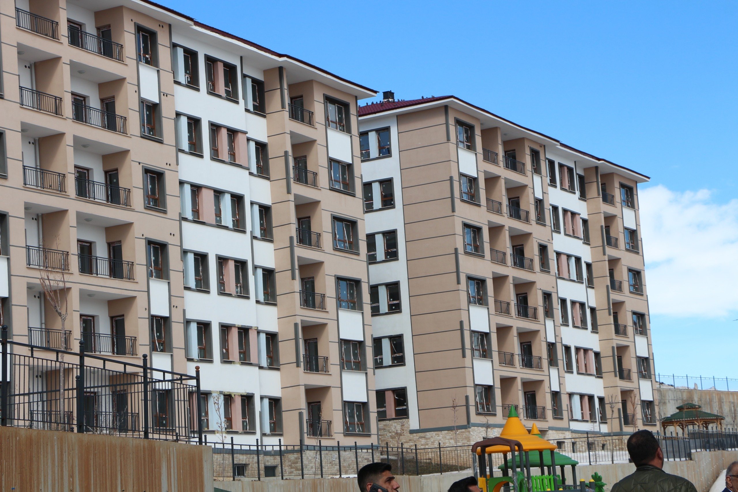 Bingöl Karlıova TOKİ konutları kura çekimi