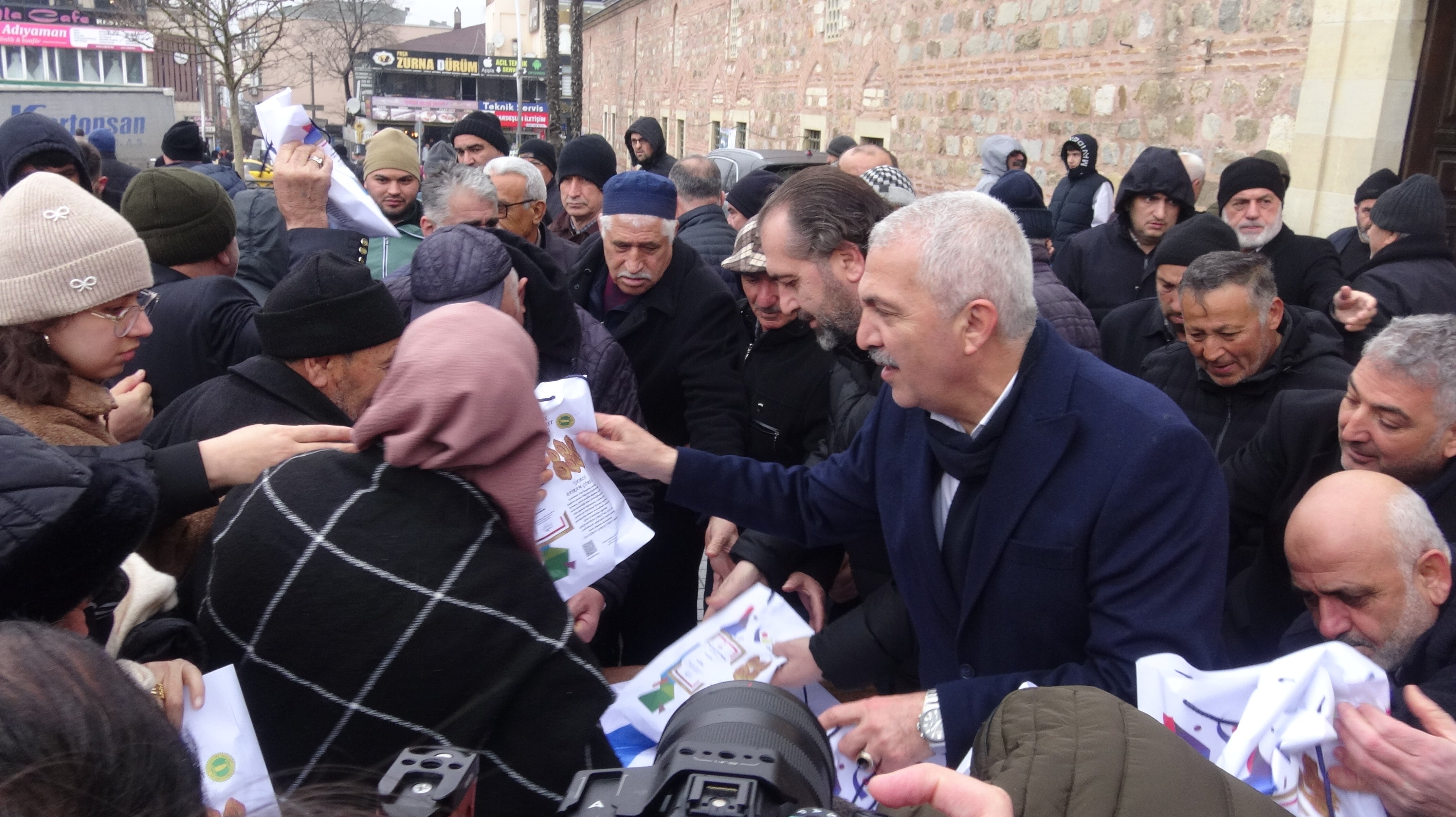 Gebze Bayram Çöreği Dağıtımı