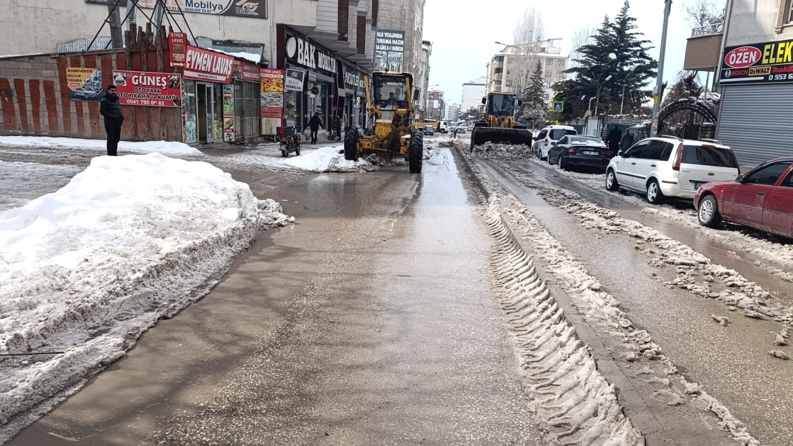 Van kar temizleme çalışması