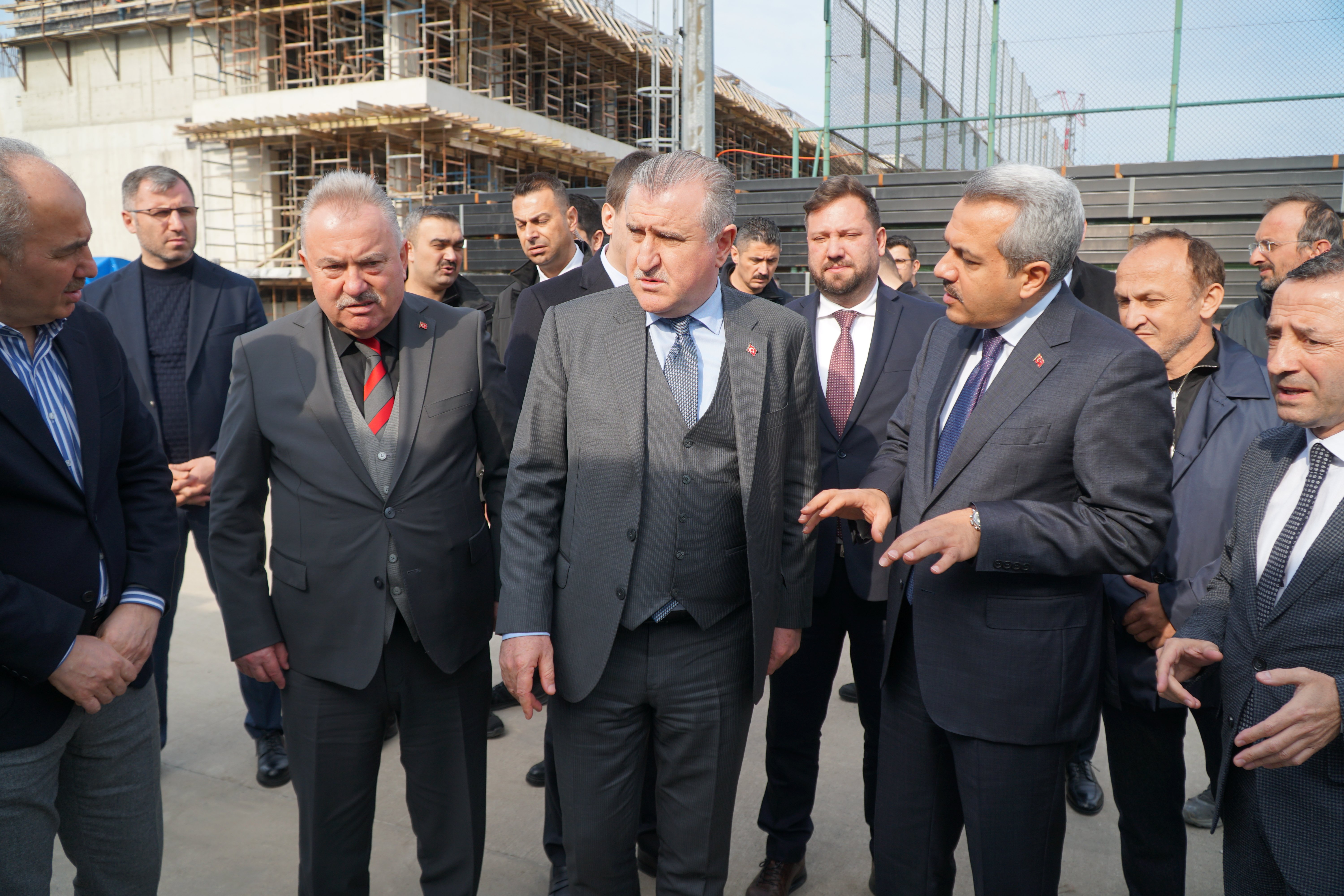 Bakan Bak basın açıklaması