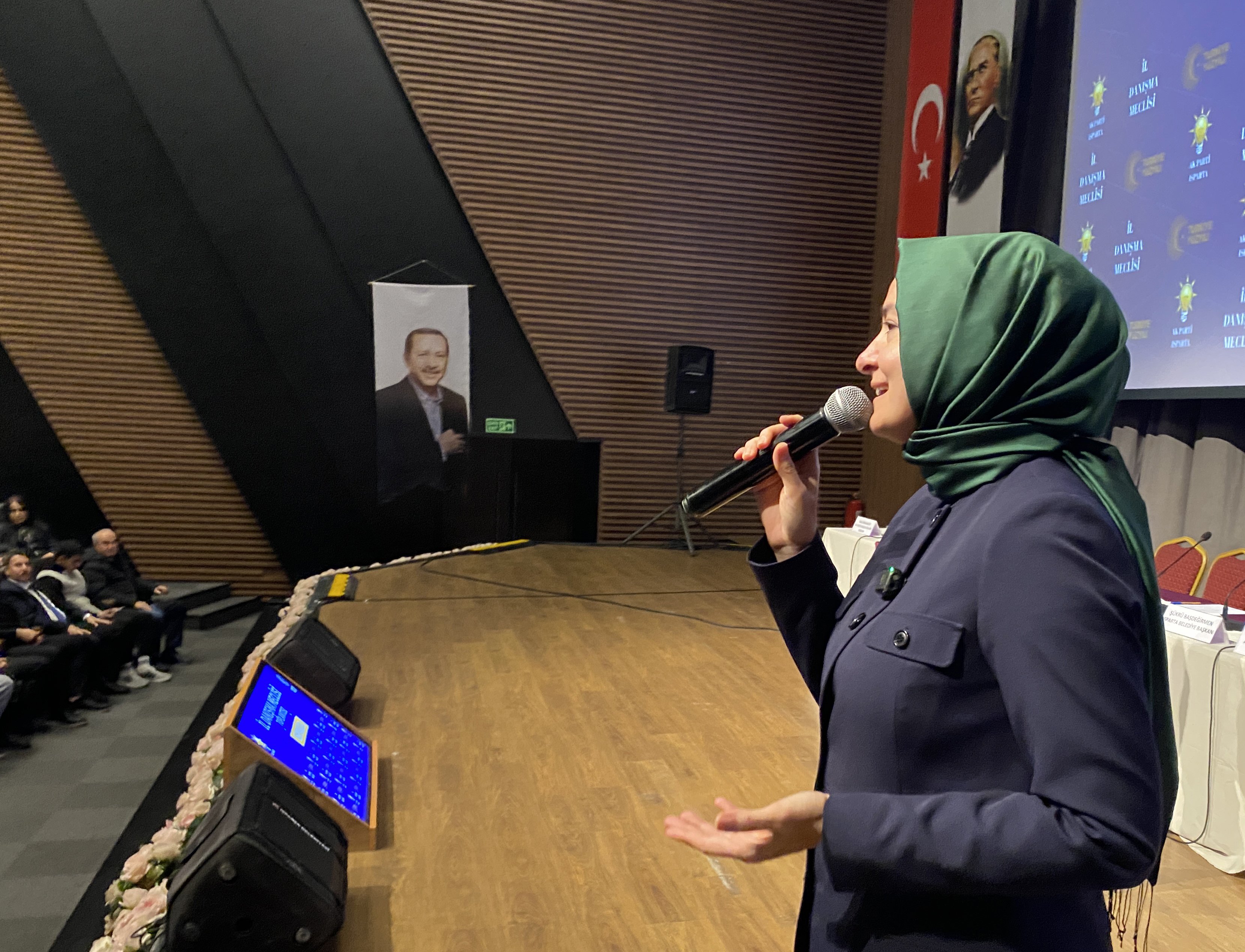 Fatma Betül Sayan Kaya CHP Darbe Eleştirisi