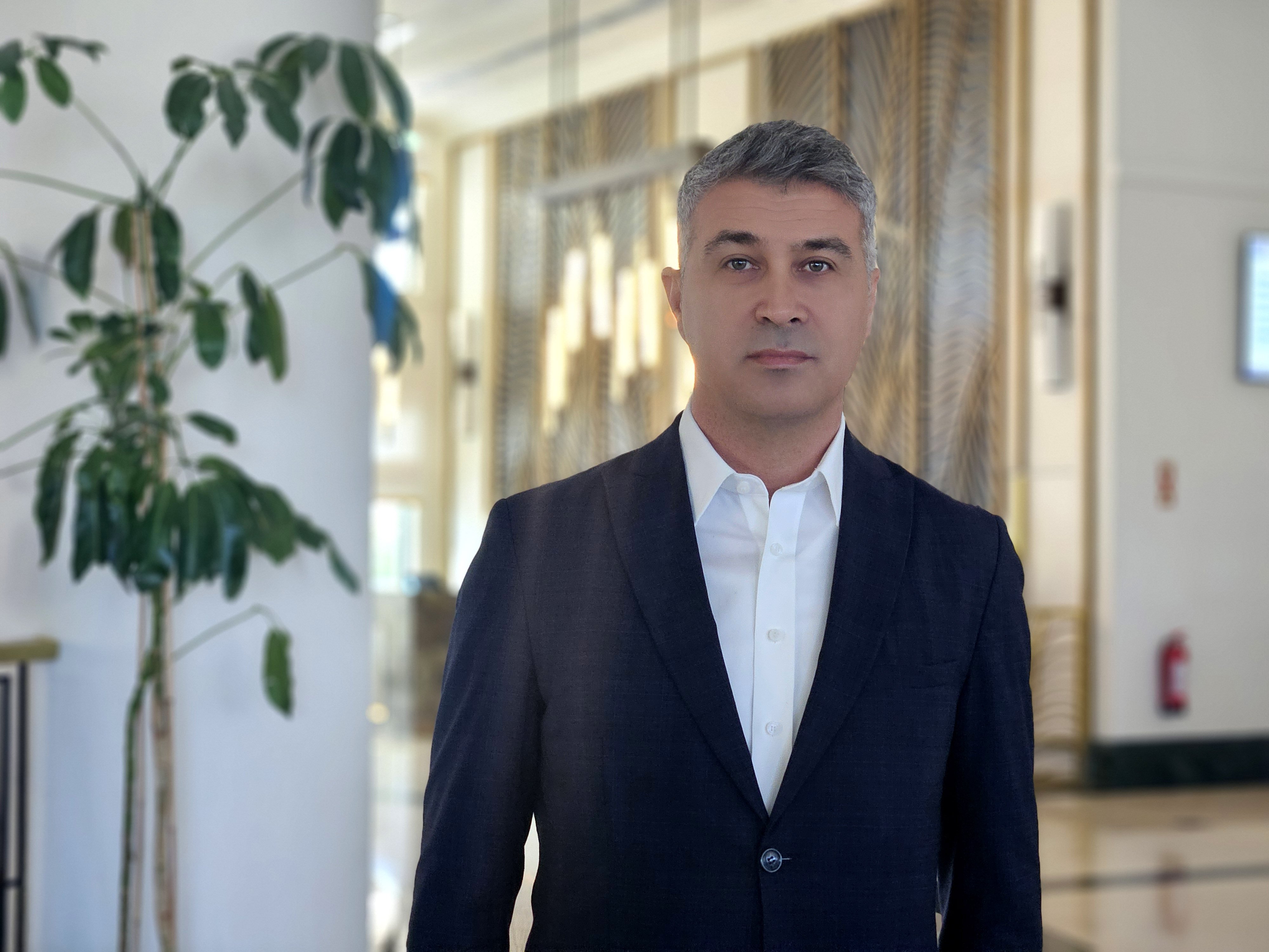 Turizmci Ercan Çek açıklama yapıyor