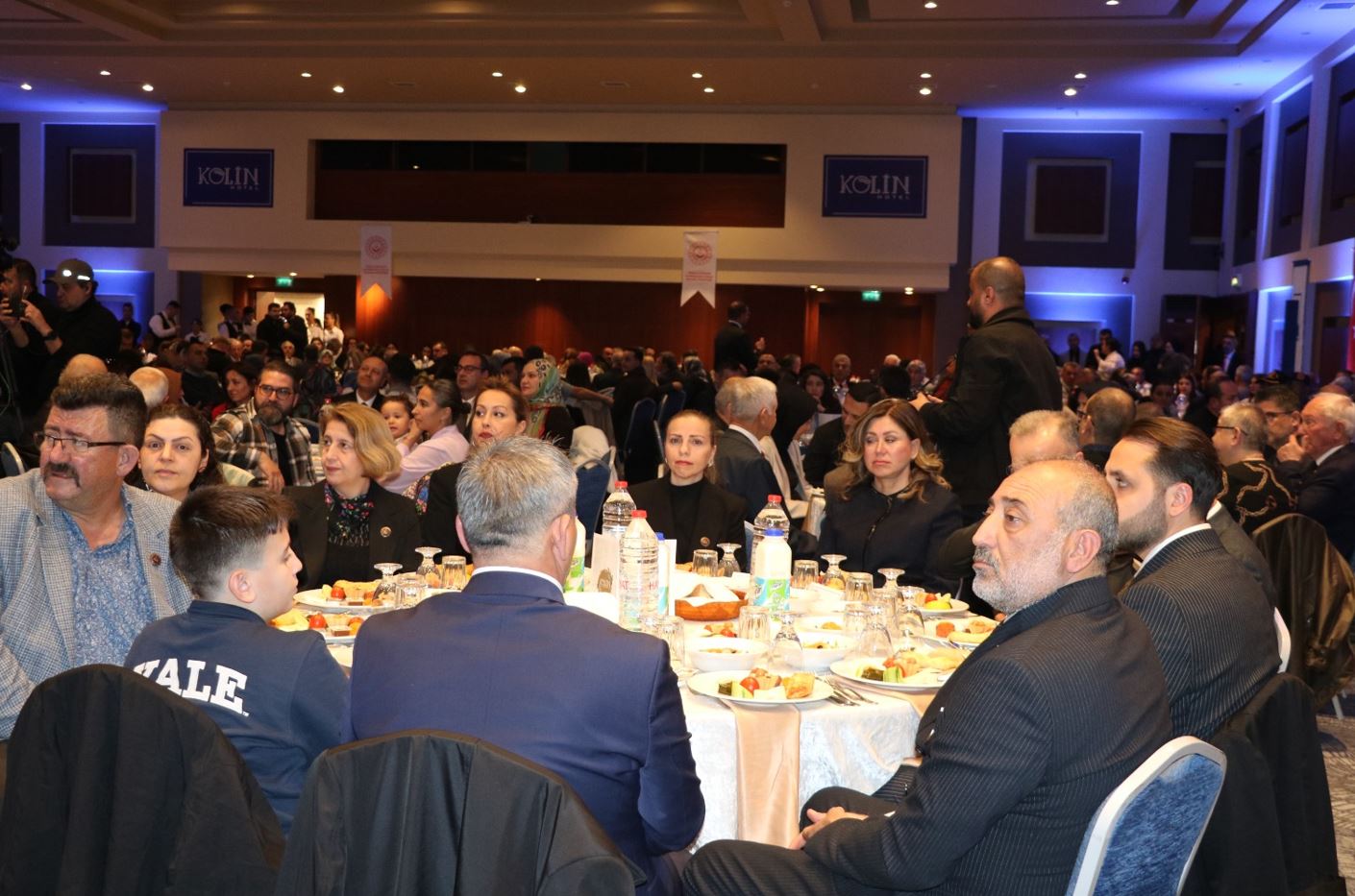 Cevdet Yılmaz konuşma yapıyor