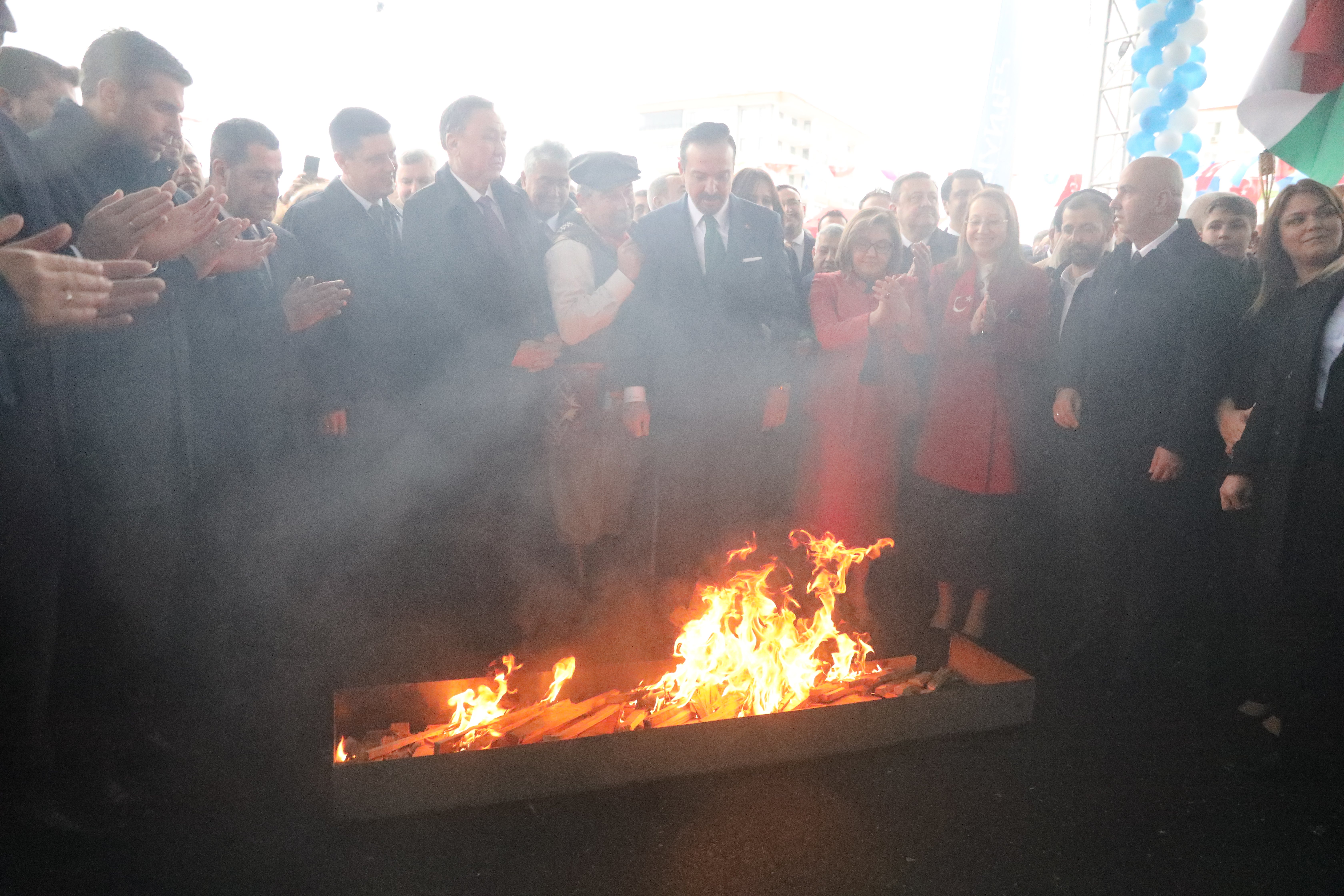 Nevruz Ateşinden Atlama