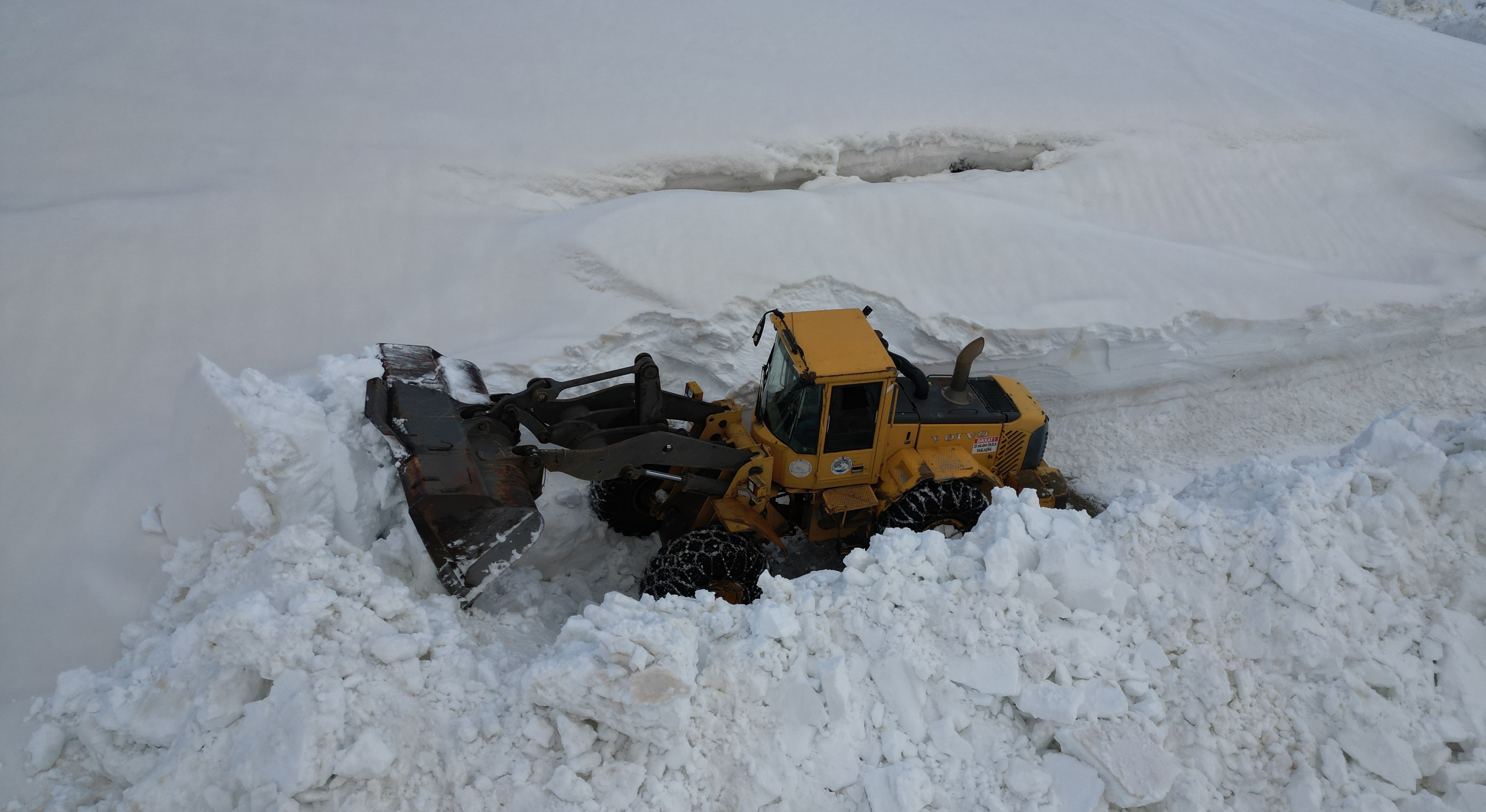 Bitlis kar temizleme çalışması