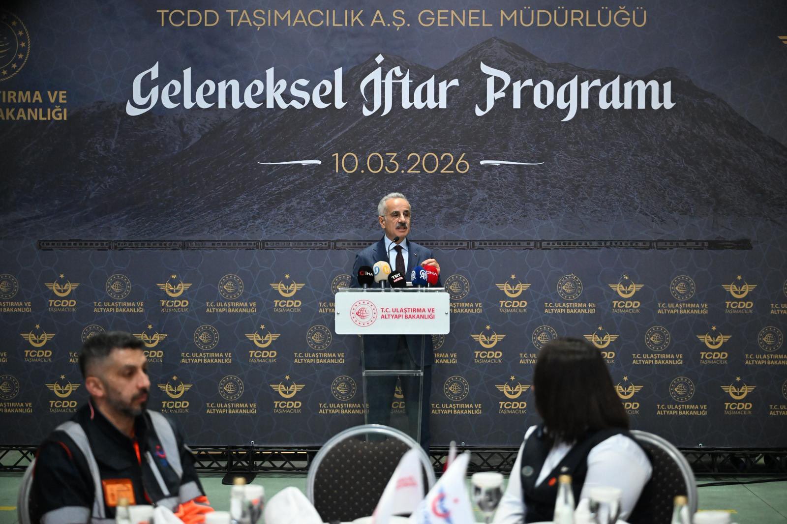 Bakan Abdulkadir Uraloğlu TCDD iftar programında konuşuyor