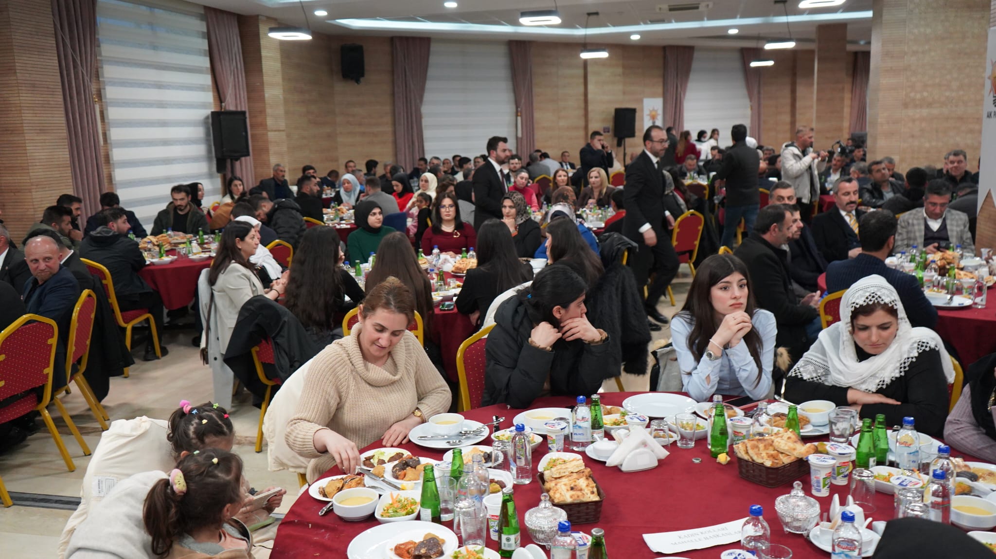 Bakan Çiftçi AK Parti il başkanlığı ziyareti