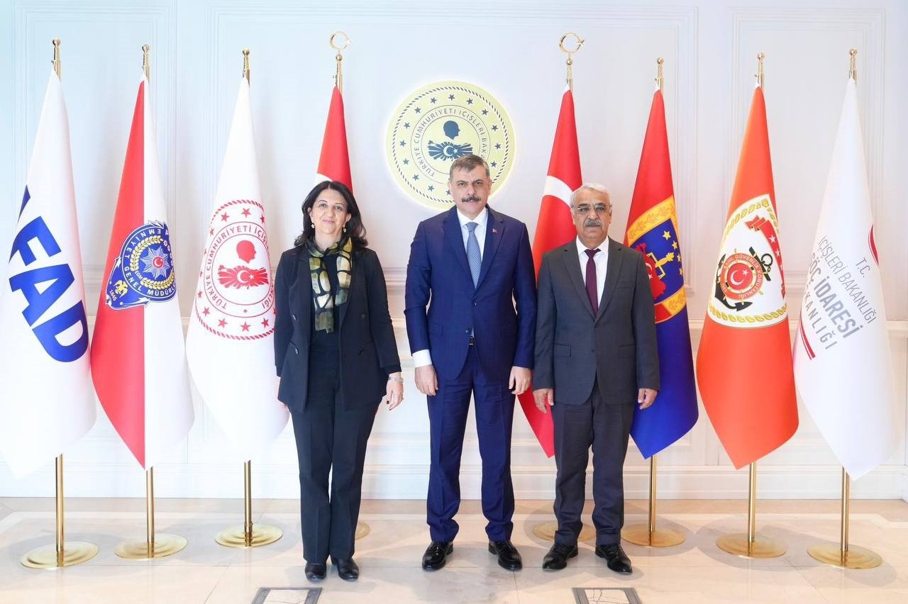 Pervin Buldan ve Mithat Sancar Bakan Ziyareti