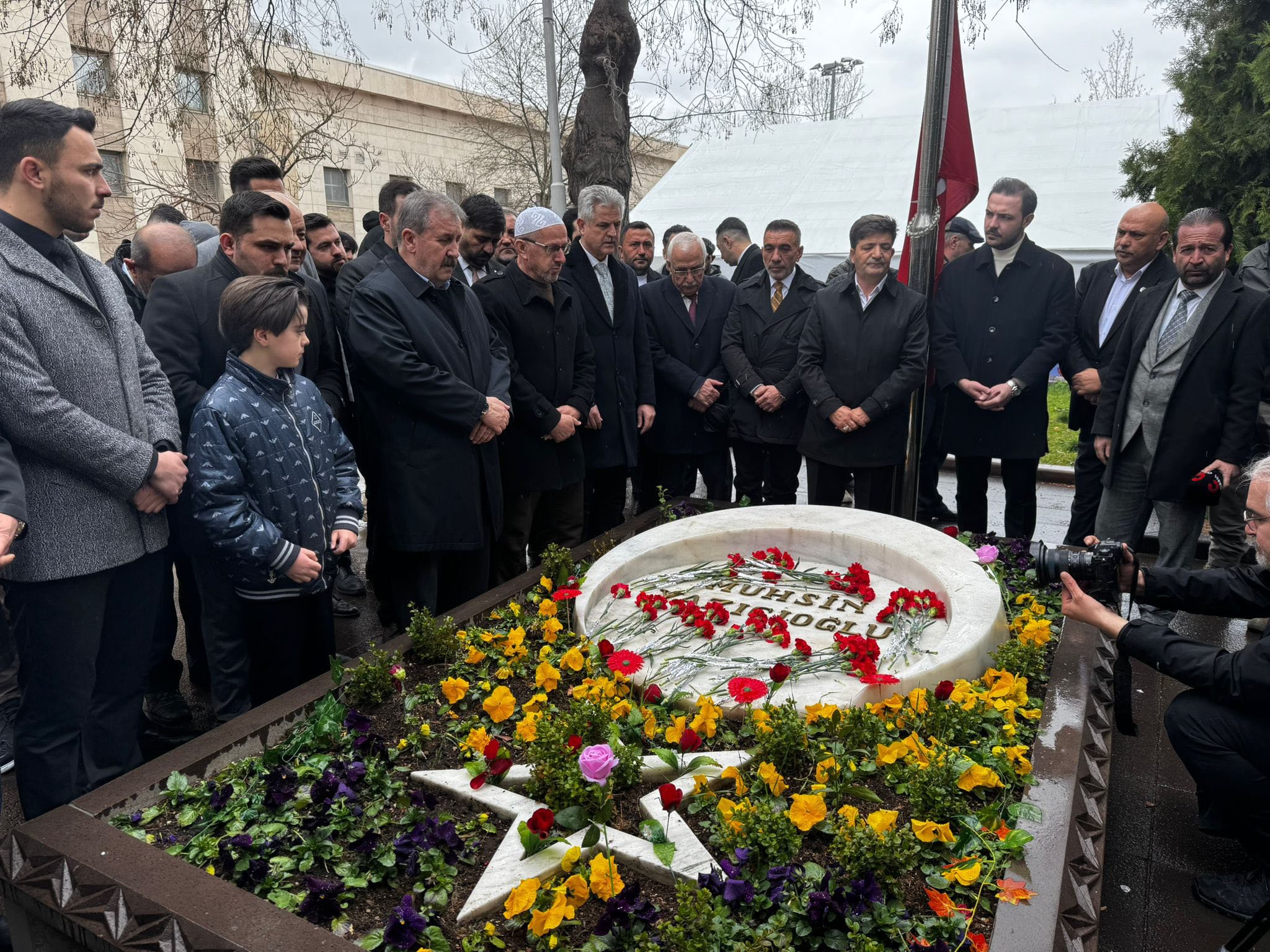 Mustafa Destici konuşma yapıyor