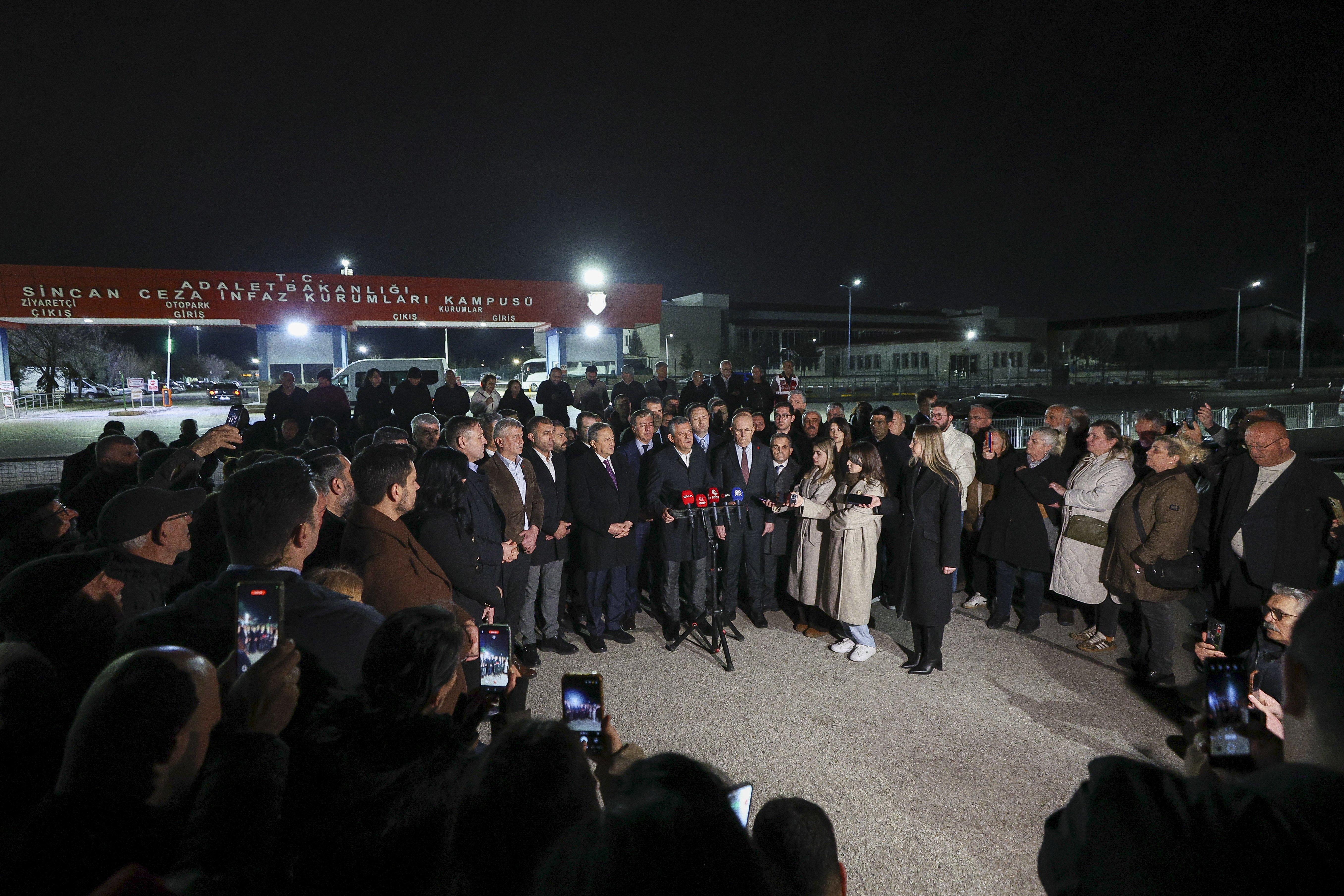 Özgür Özel Sincan Cezaevi açıklaması