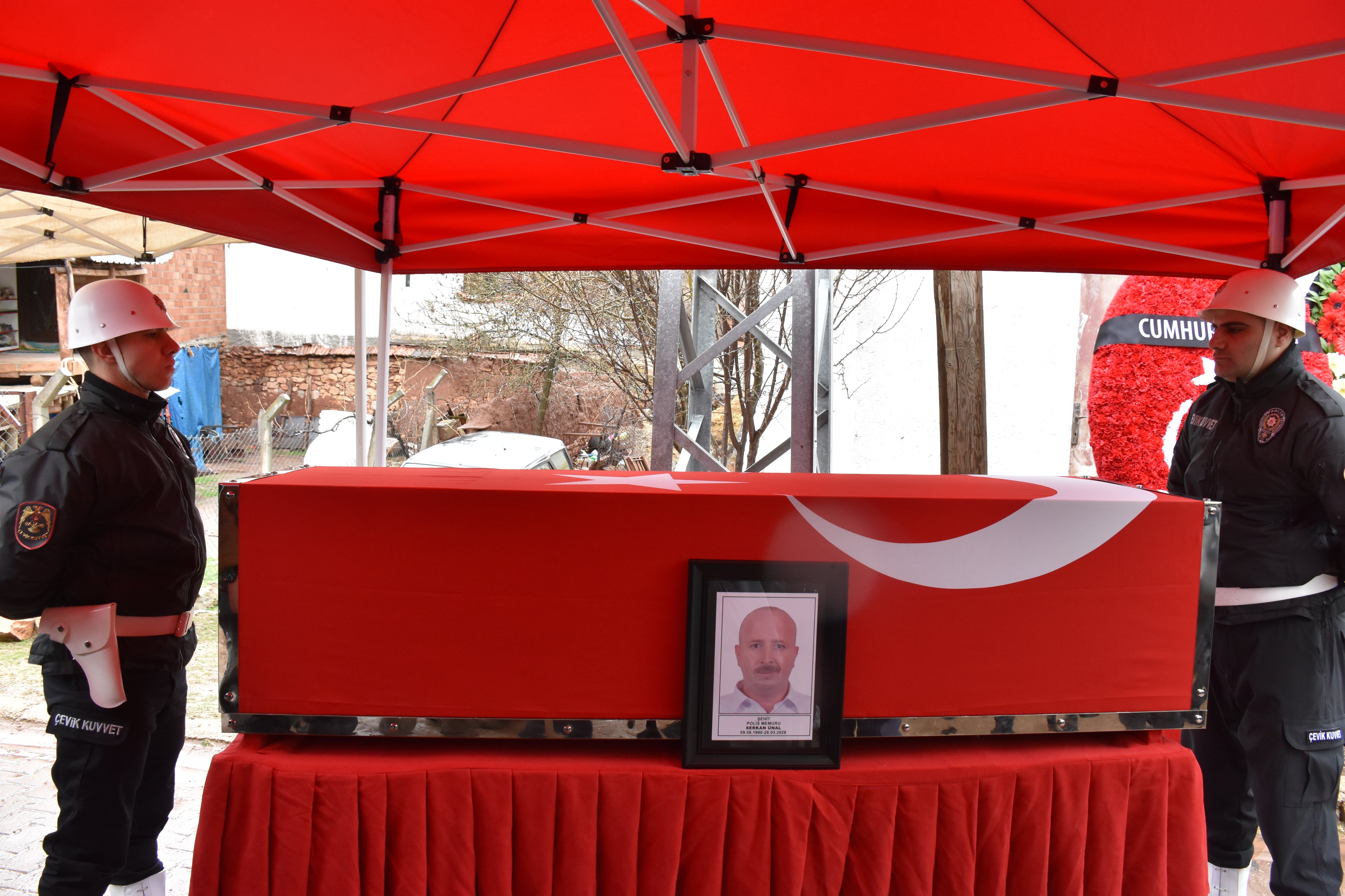 Şehit Polis Memuru Serkan Ünal Ailesi