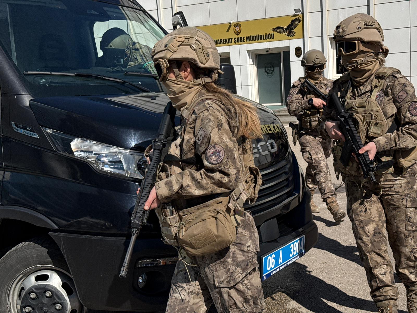 Kadın Özel Harekat Ekipman