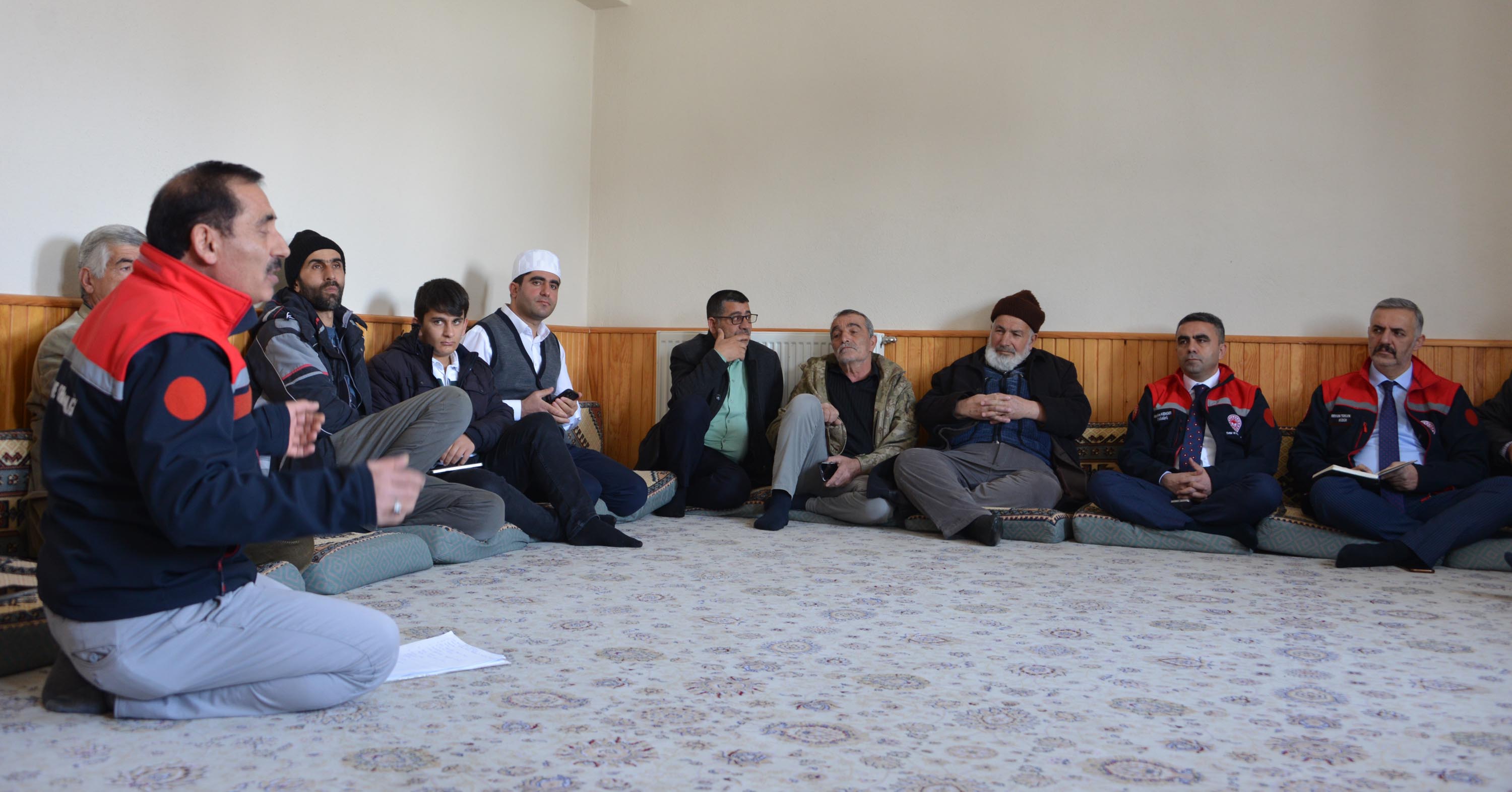 Üreticiler Cuma Buluşmalarında sorularını yöneltiyor