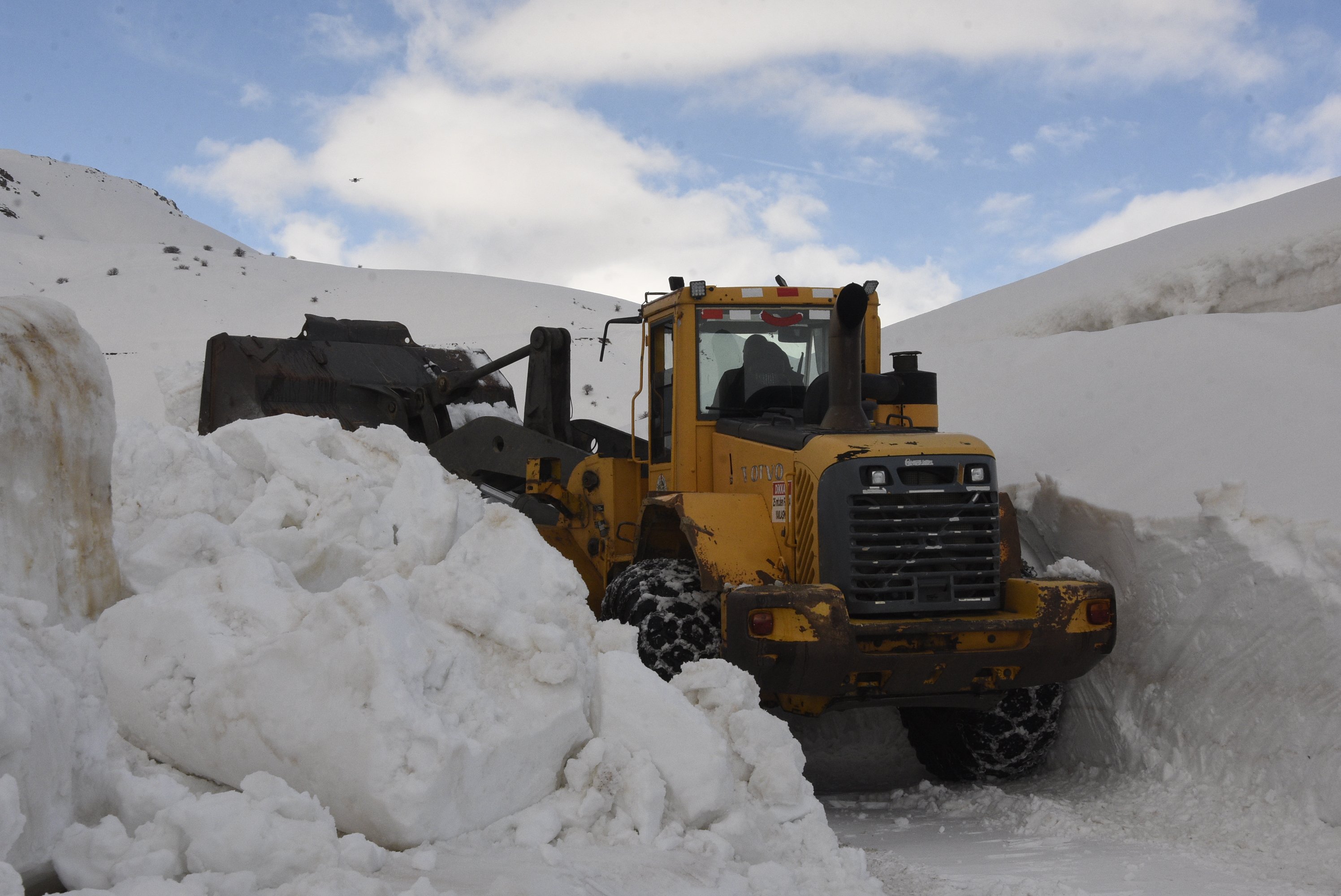 Bitlis İl Özel İdaresi ekipleri