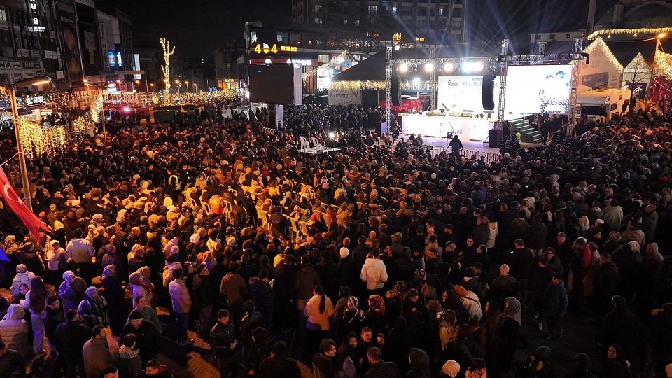 Esenler Kadir Gecesi Programı