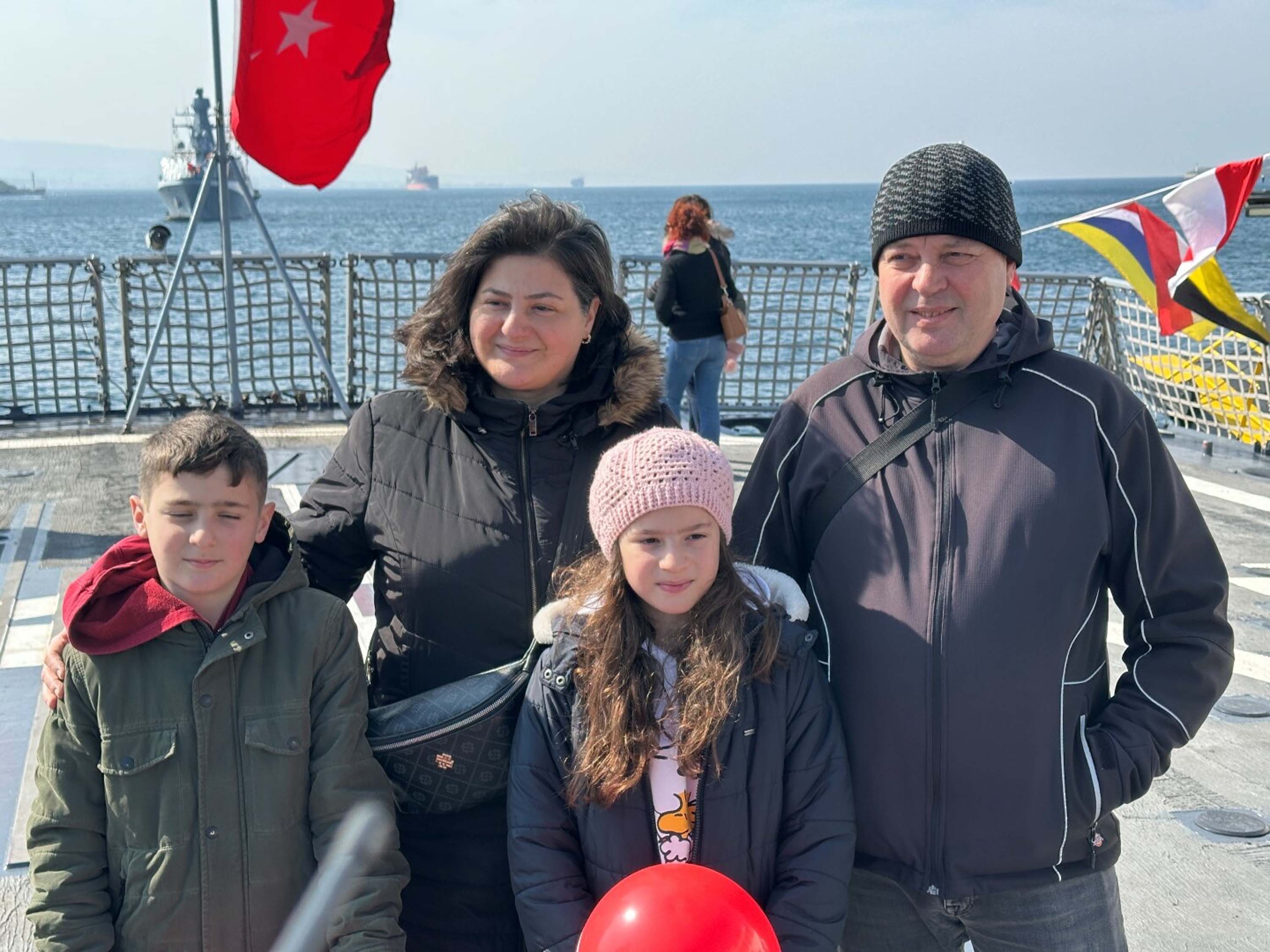 TCG Heybeliada ve Ziyaretçiler