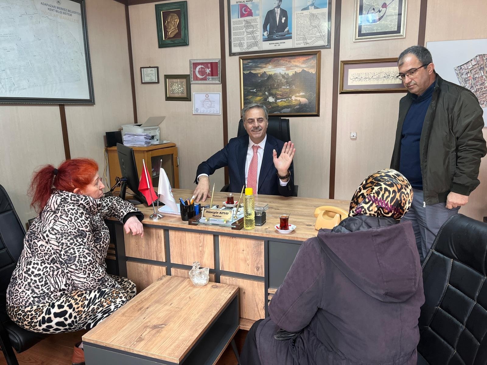 Sakarya Büyükşehir Belediye Başkanı Yusuf Alemdar kentsel dönüşüm çalışmalarını inceliyor