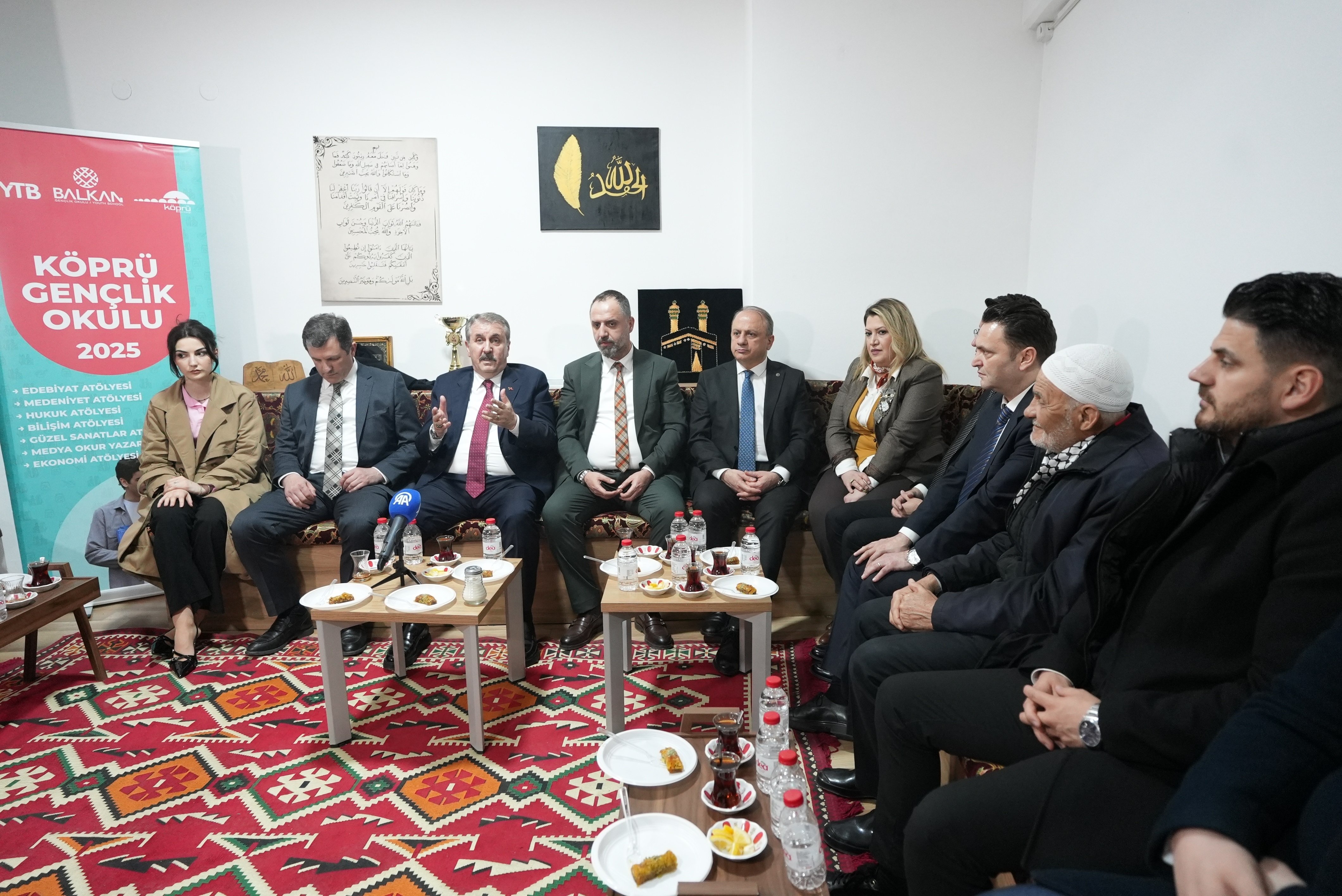 Mustafa Destici Kuzey Makedonya Meclisi ziyareti