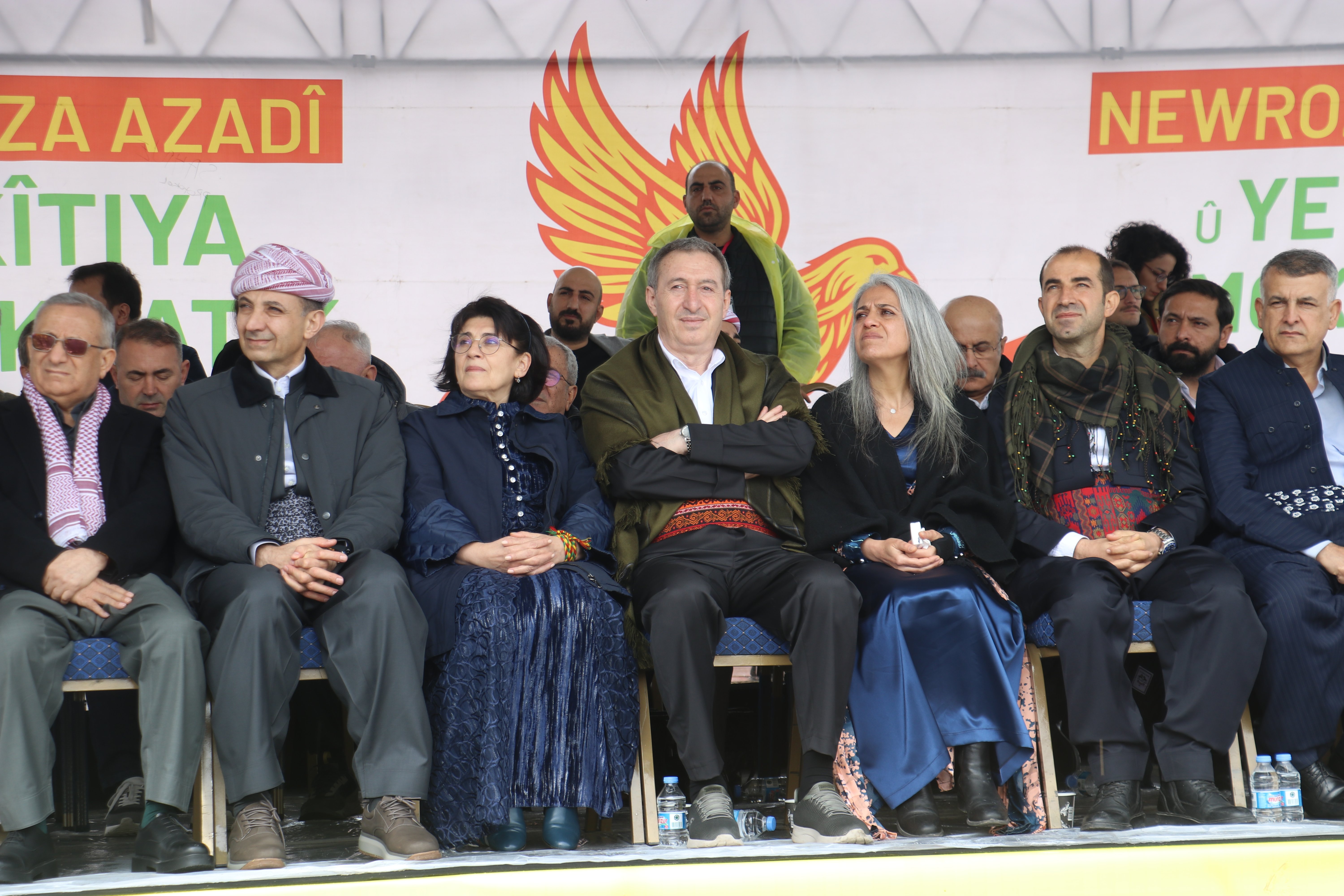 Nevruz kutlamalarında DEM Parti pankartları