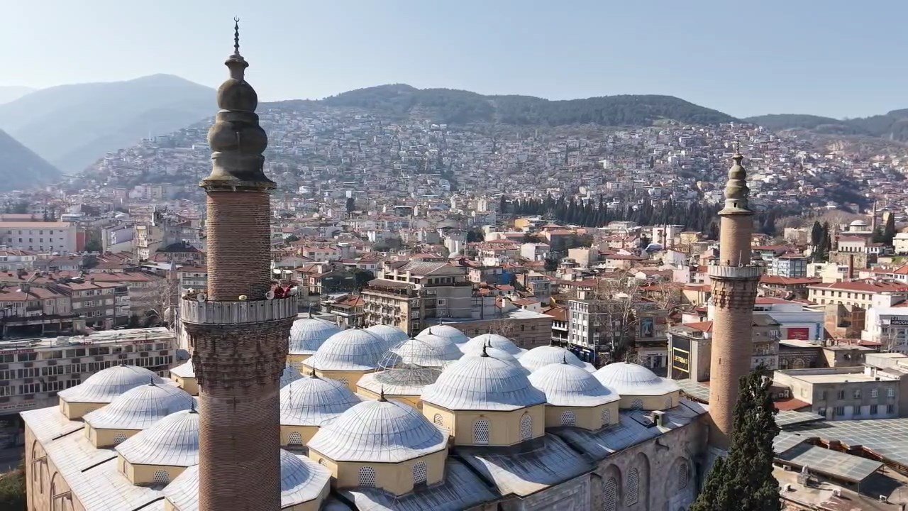Ulu Cami Minareleri Mahya