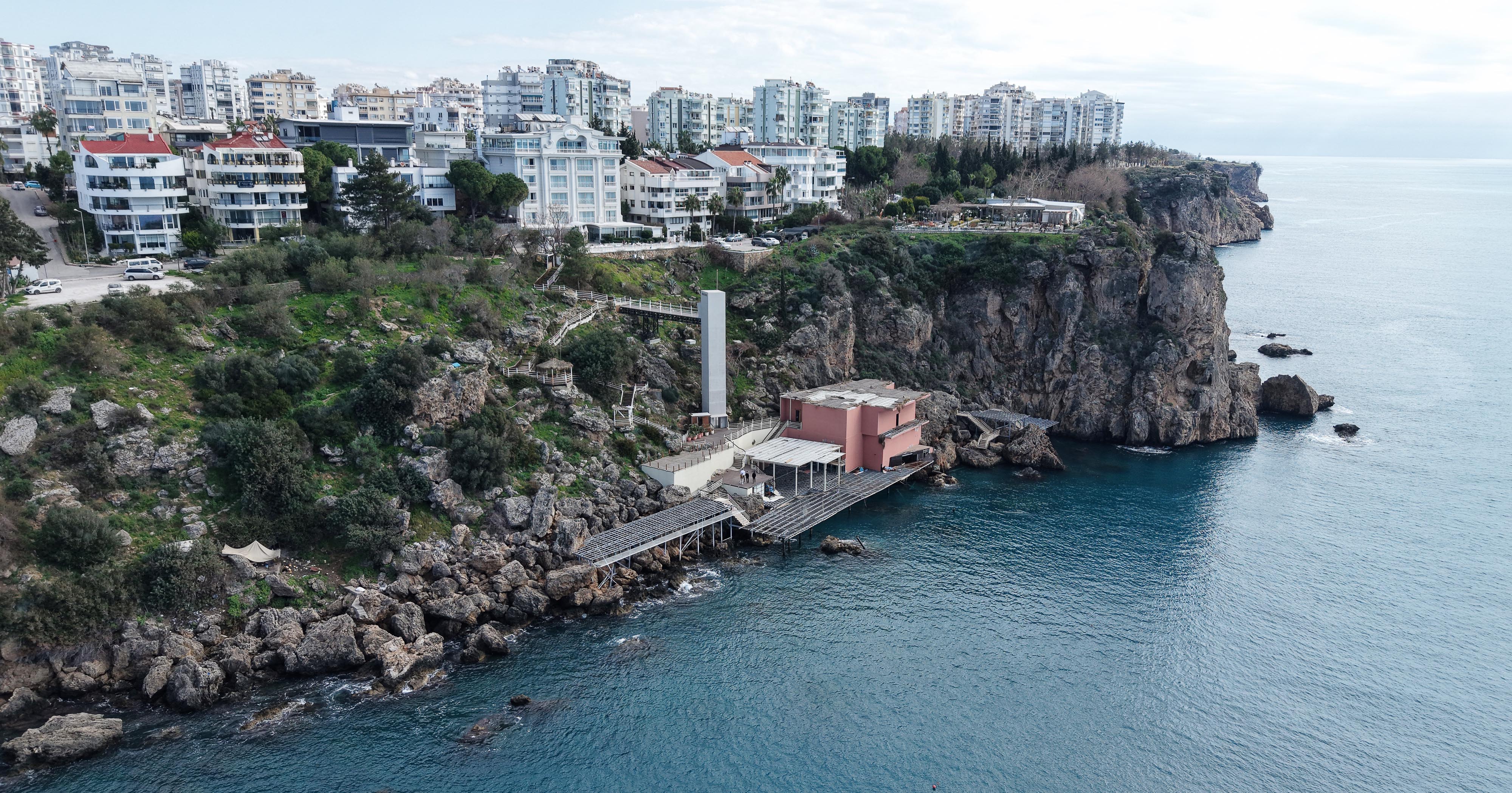 Antalya Falezleri İşgal Raporu