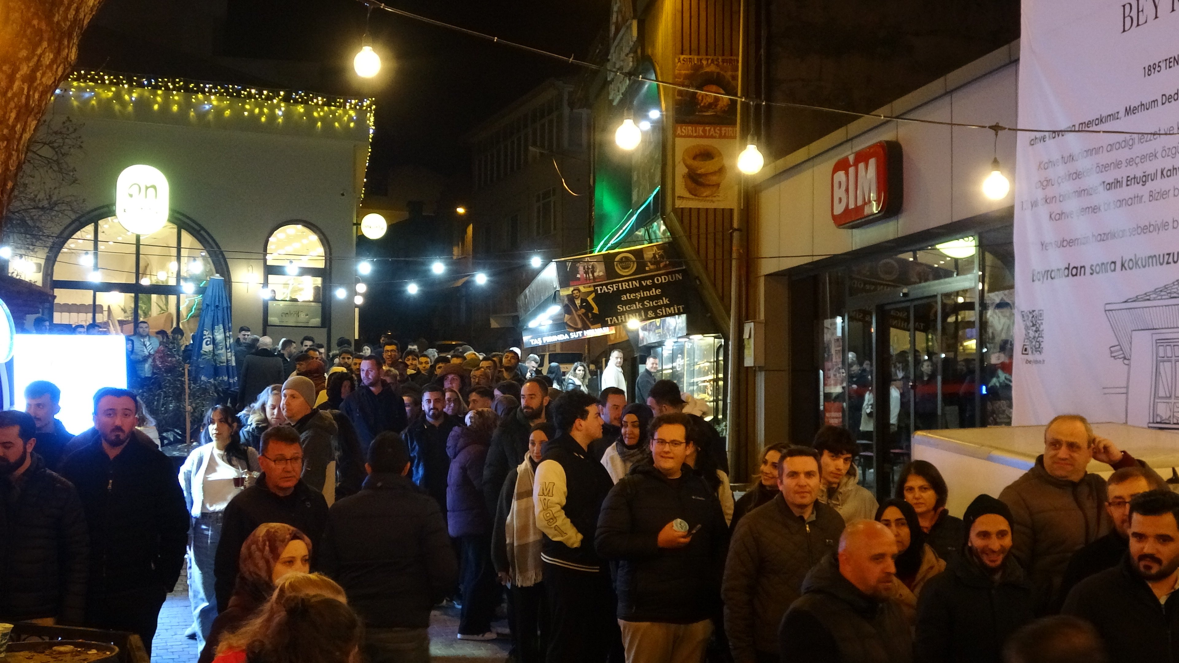 Mustafa Varank vatandaşlarla sahur