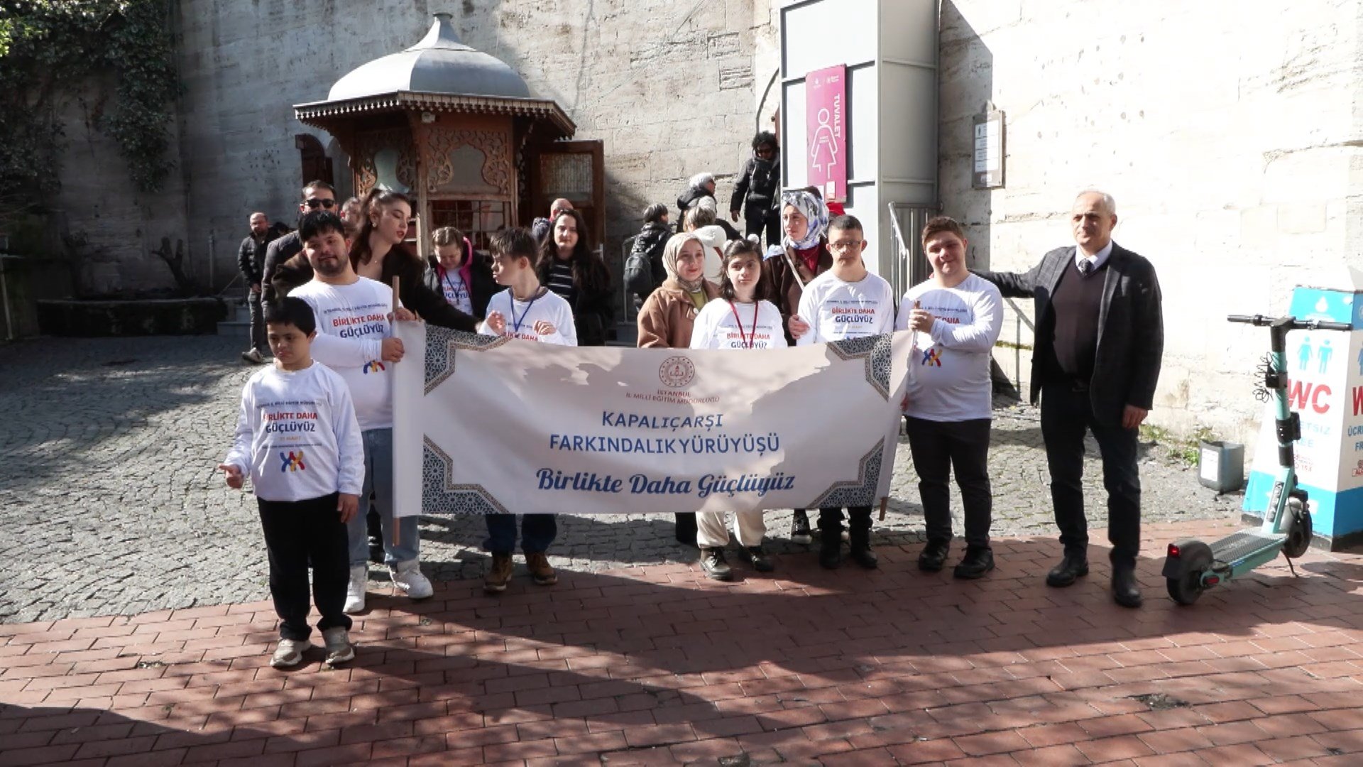 İstanbul İl Milli Eğitim Müdürü Murat Mücahit Yentür Down Sendromu Farkındalık Yürüyüşü