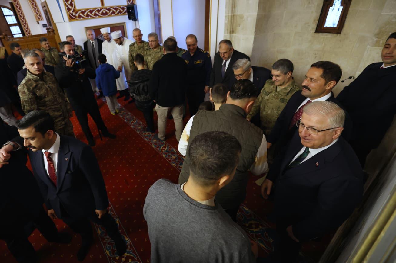 Milli Savunma Bakanı Yaşar Güler Hatay Habib-i Neccar Camisi