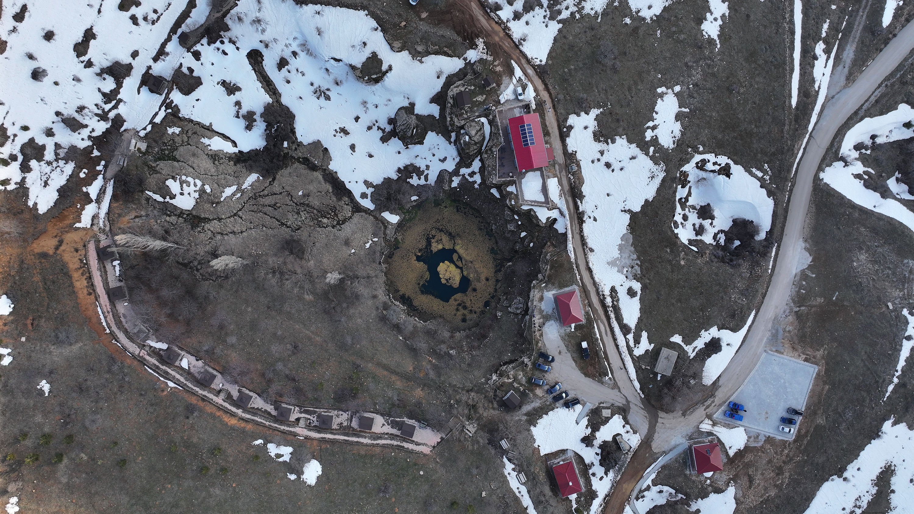 Dipsizgöl Tabiat Parkı yürüyüş yolları