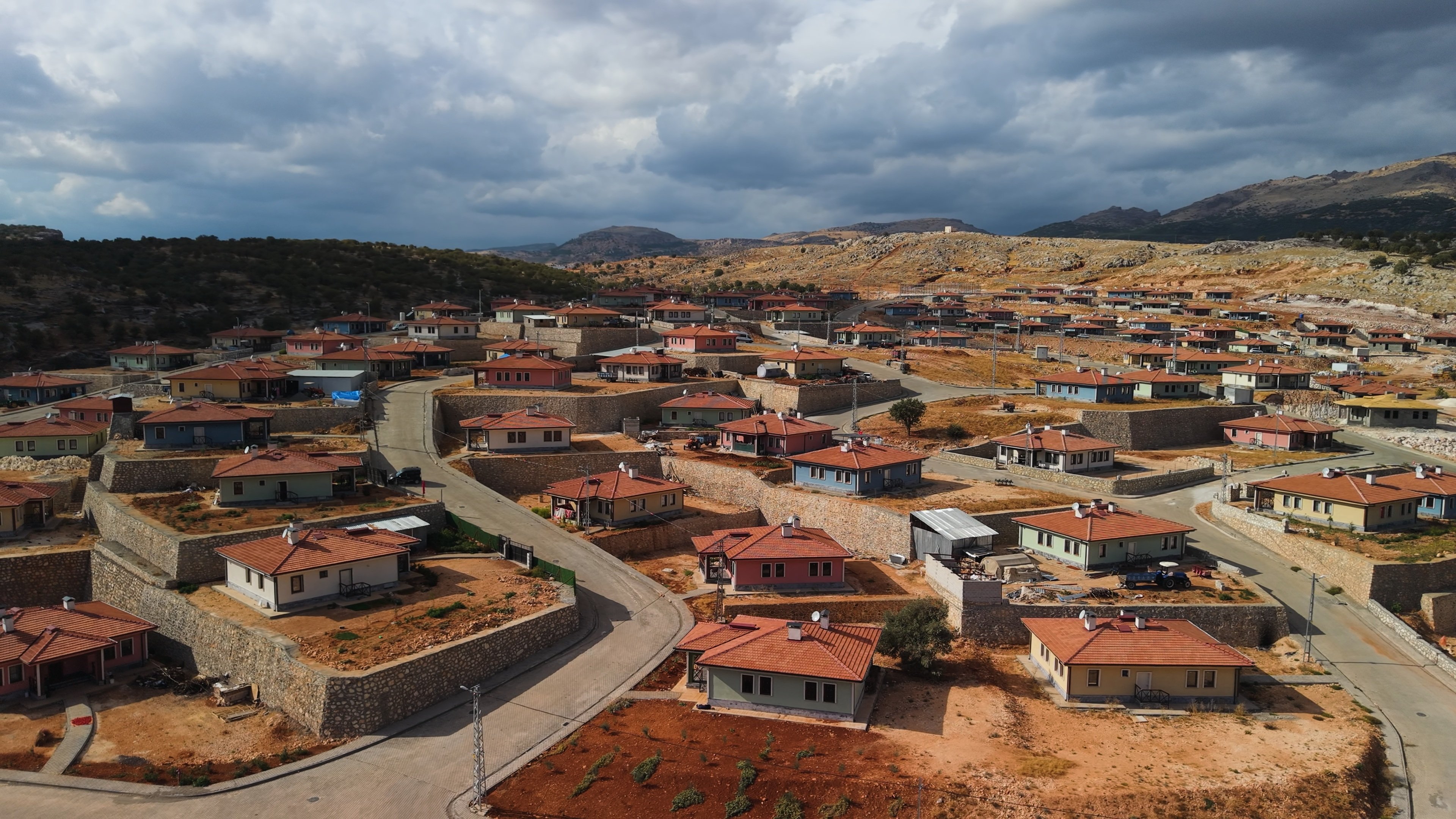 Adıyaman Zey köyü deprem konutları