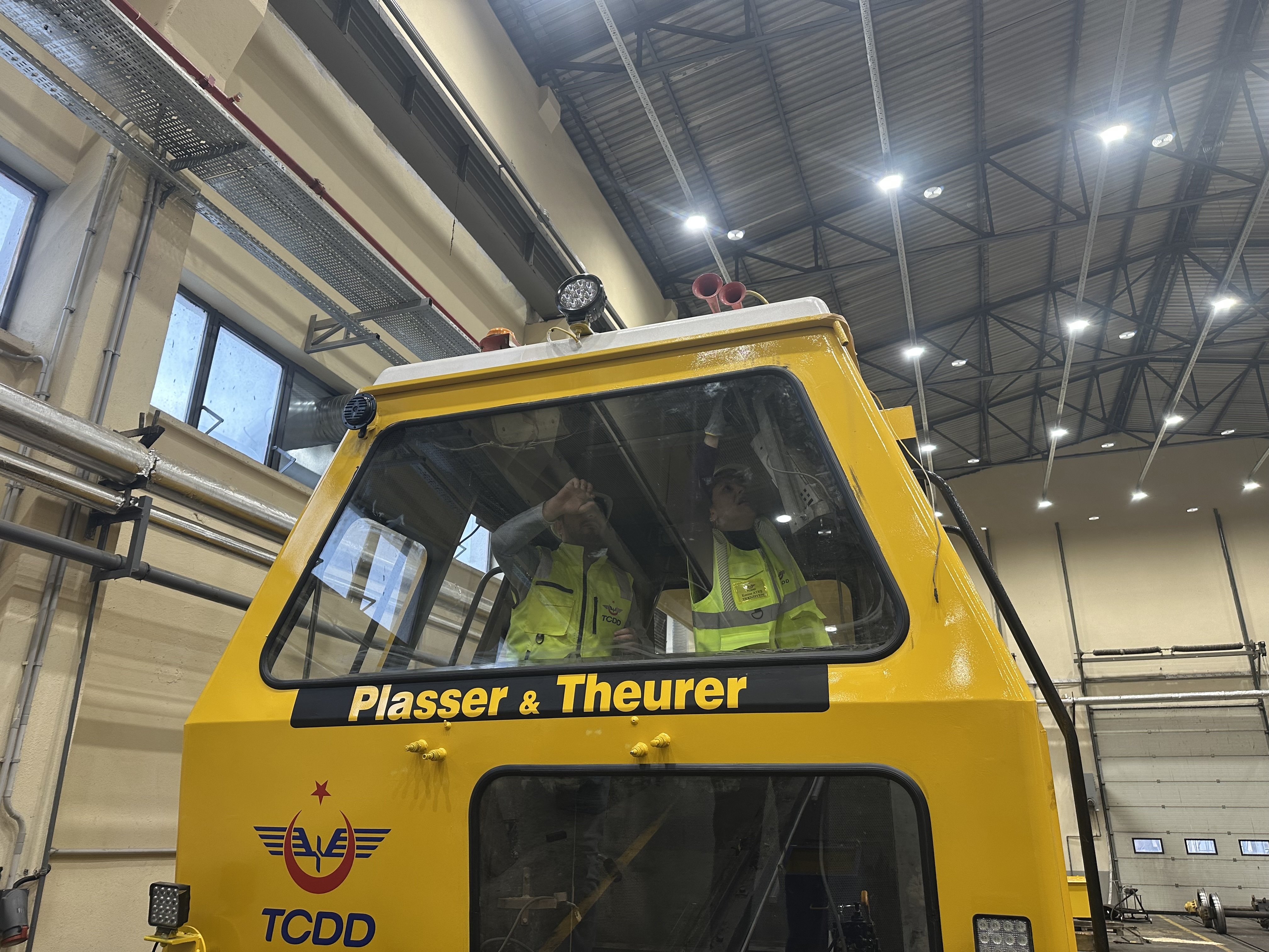 Kadın emeği demiryolu