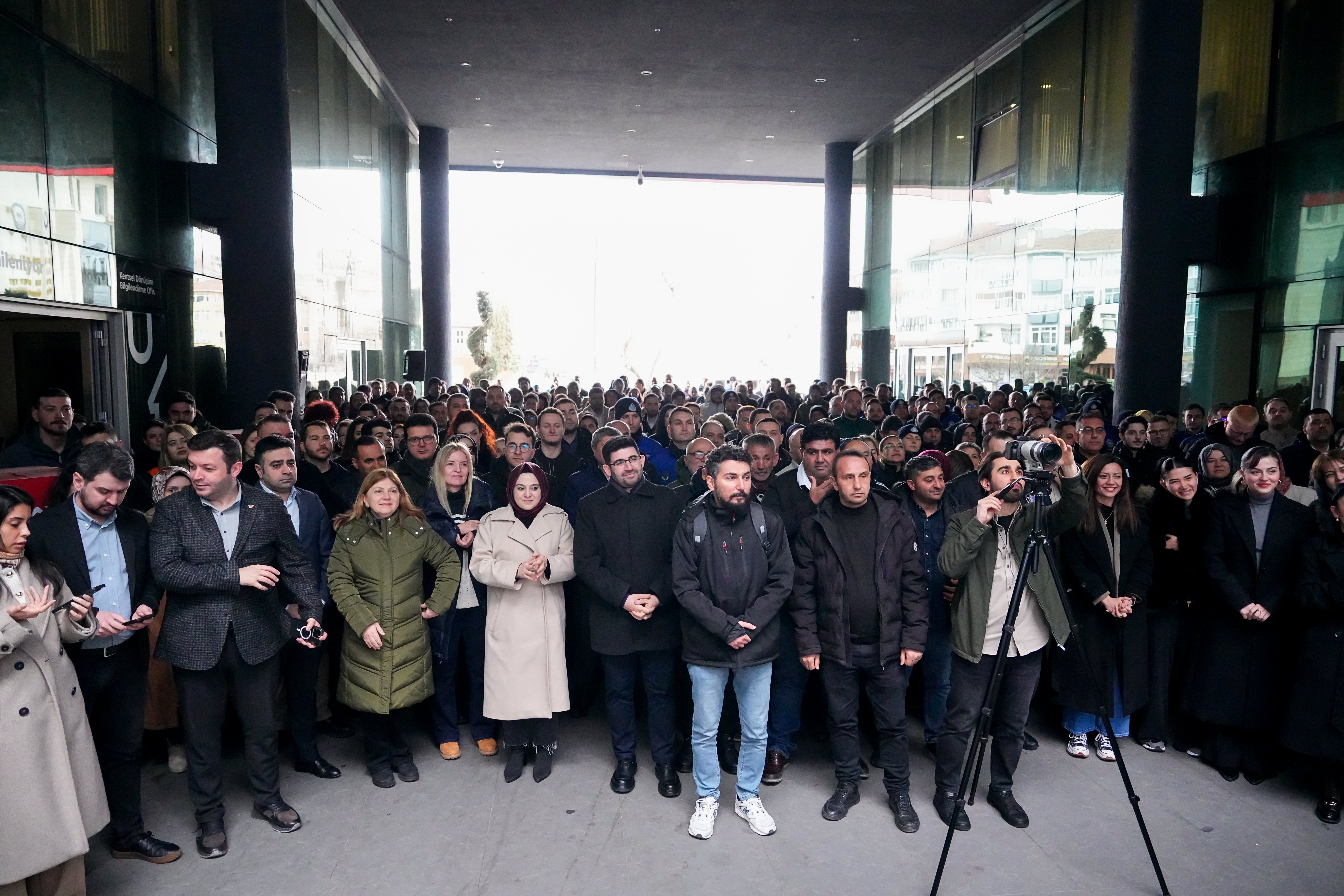 Sinem Dedetaş bayramlaşma