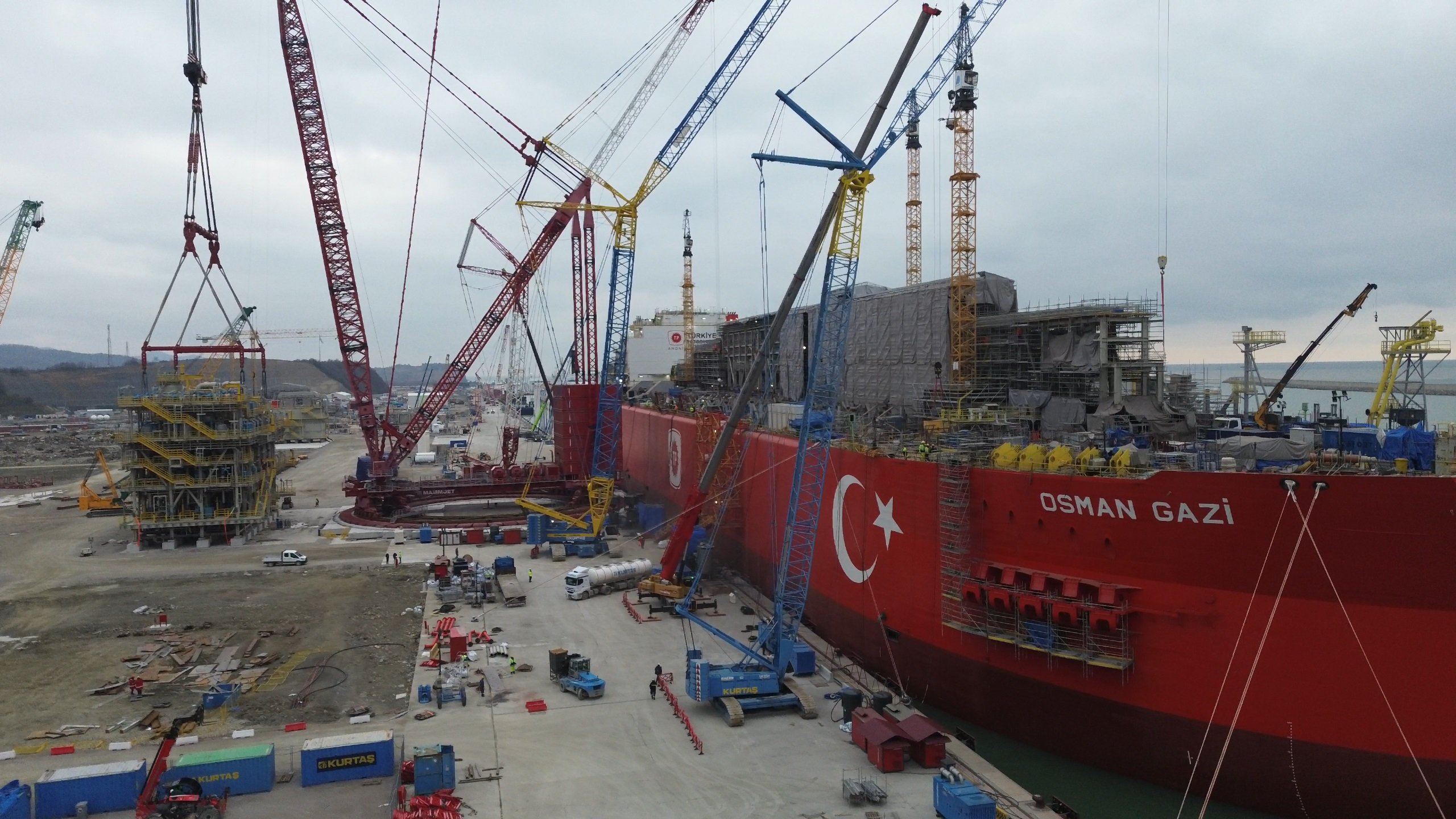 Enerji Bakanı Alparslan Bayraktar