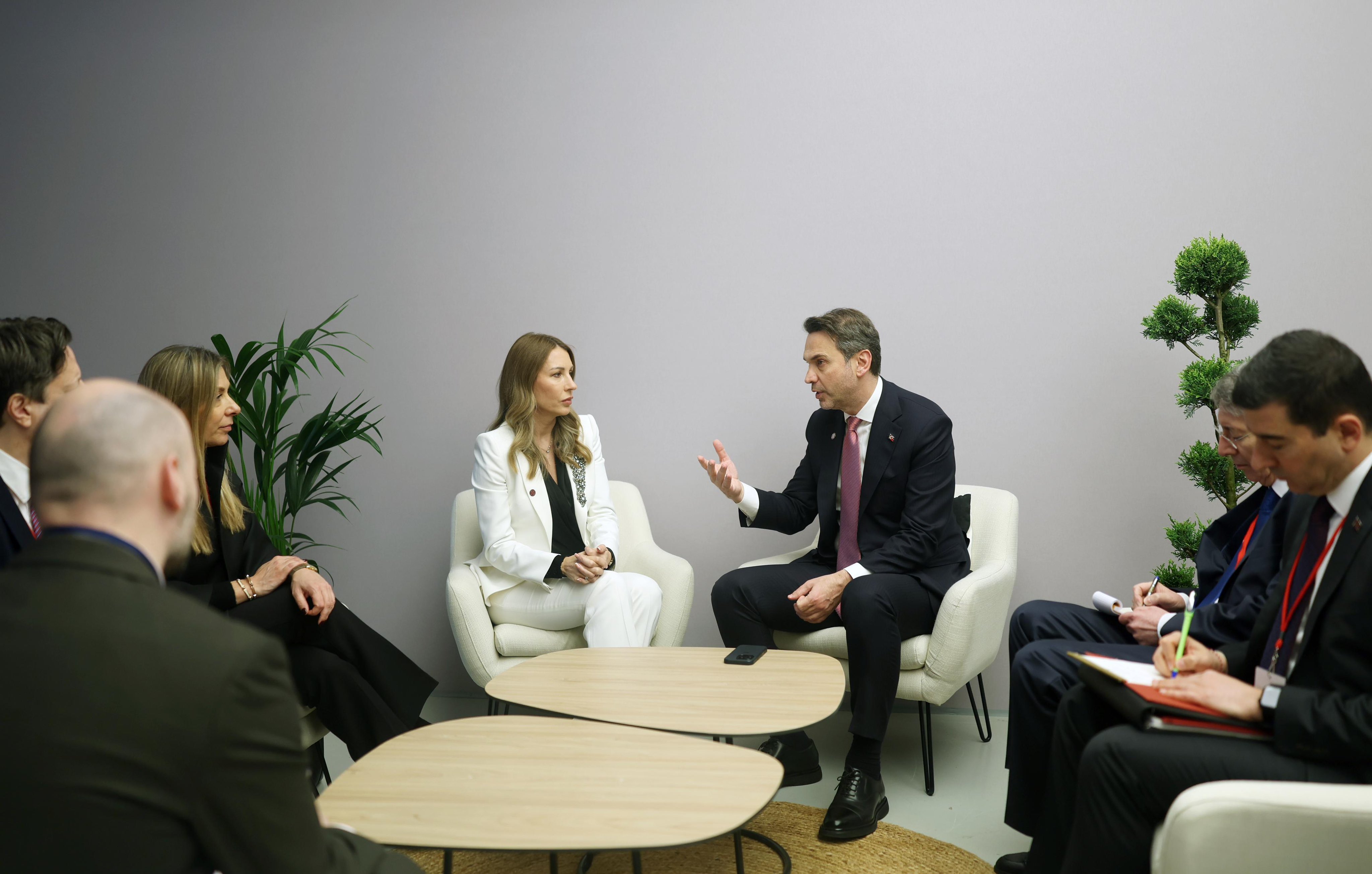 Bakan Bayraktar Bulgaristan Enerji Bakanı görüşmesi