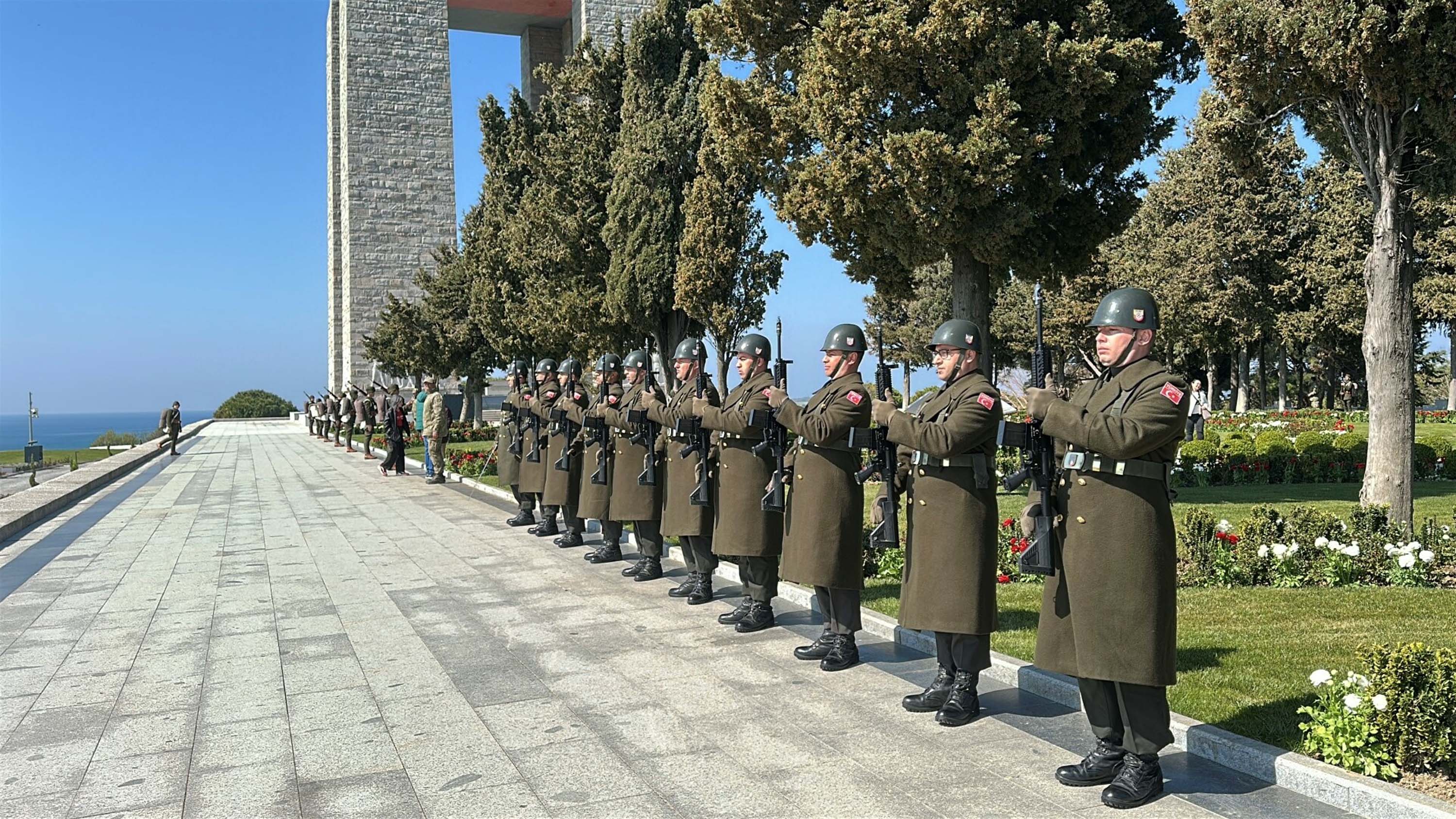Şehitler Abidesi tören provası