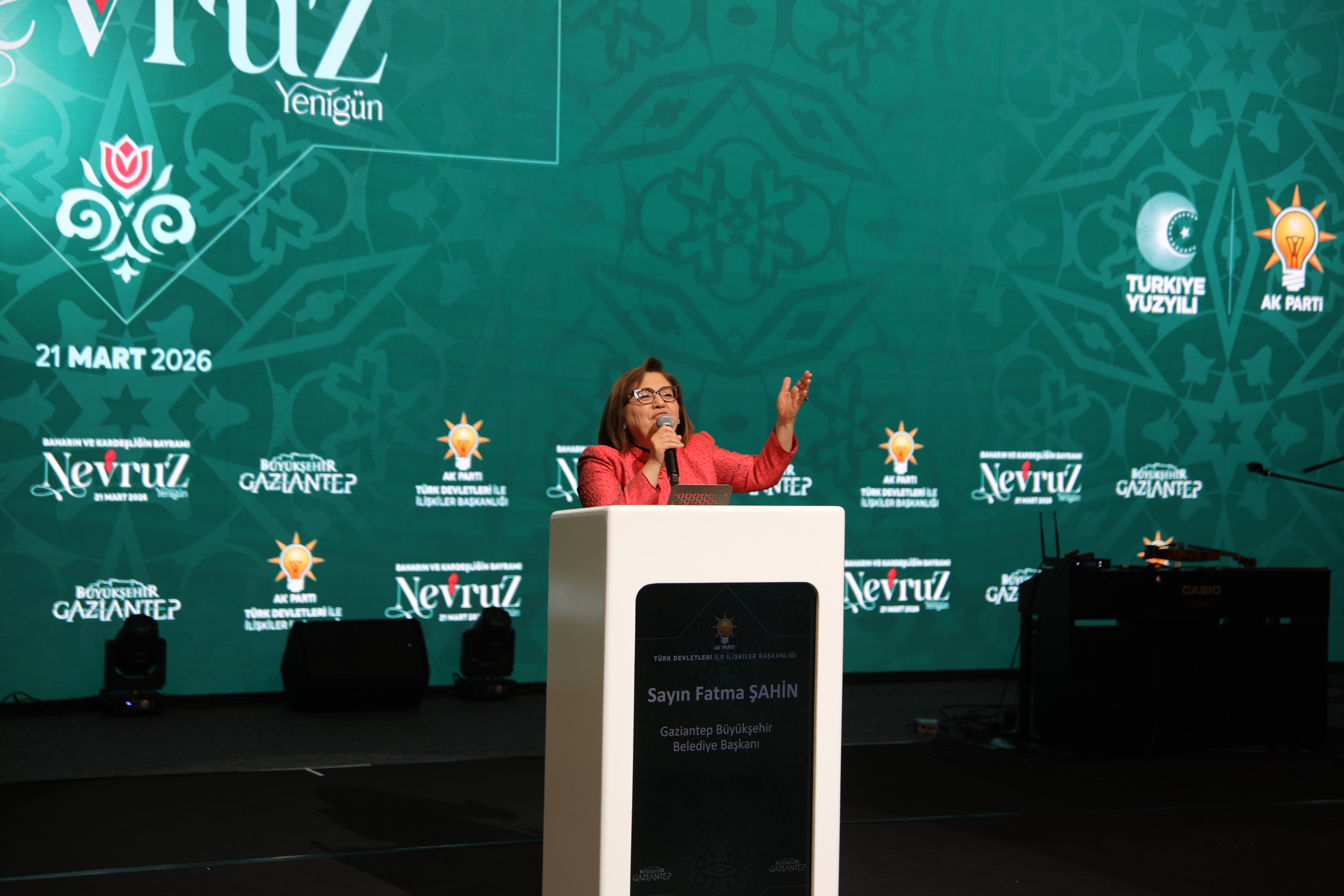 Nevruz Etkinliği Kalabalık