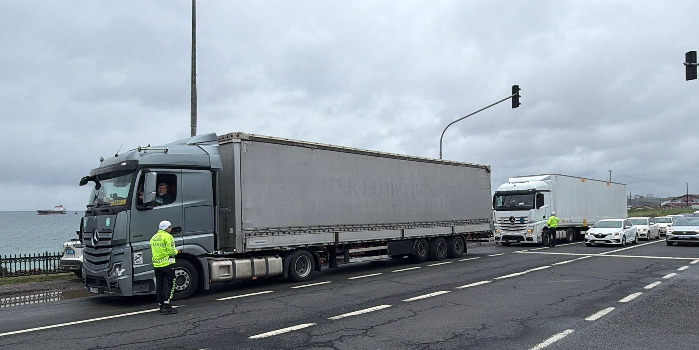 Tekirdağ-İstanbul yolunda trafik yoğunluğu