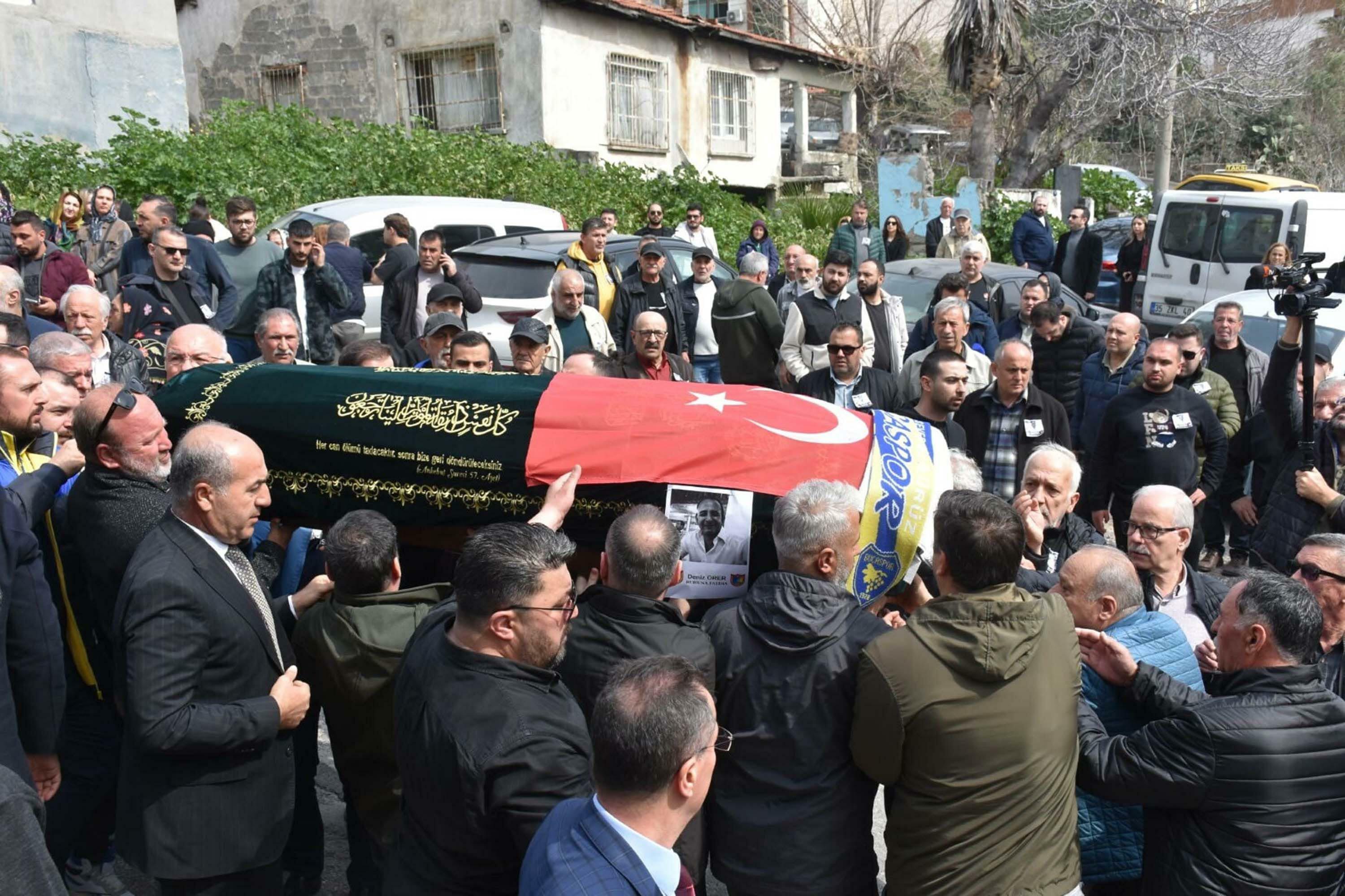 Taksiciler koruma kabini istiyor