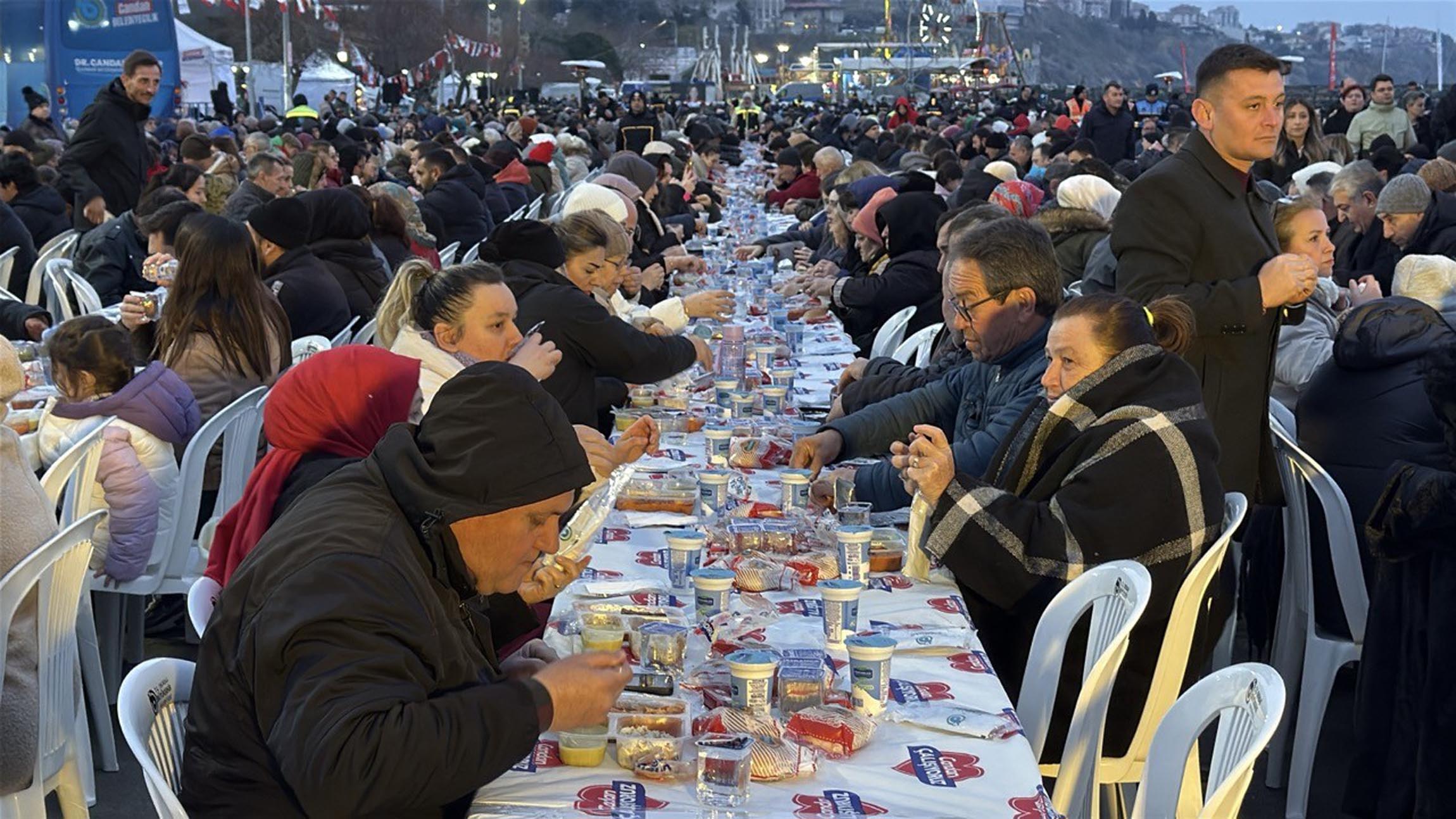 Tekirdağ İftarında Vatandaşlar