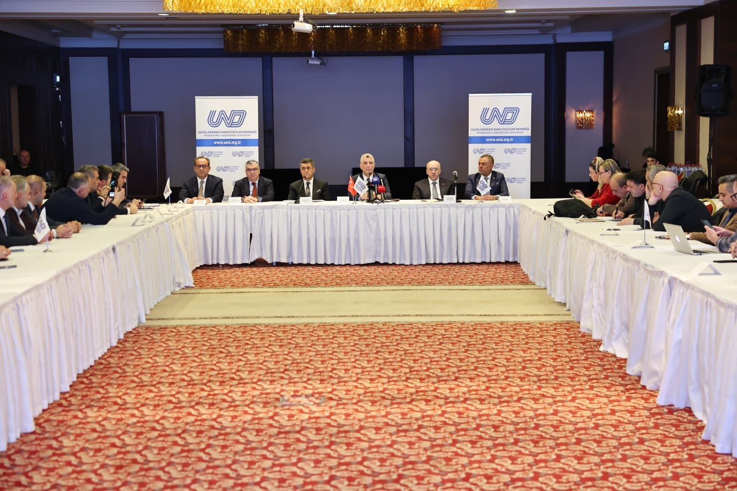 Uluslararası Nakliyeciler Derneği toplantısı