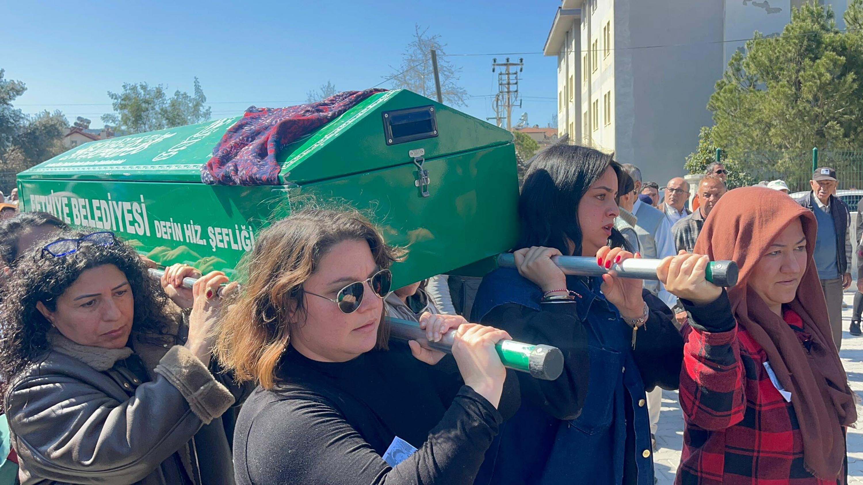 Kadın cinayeti protestosu