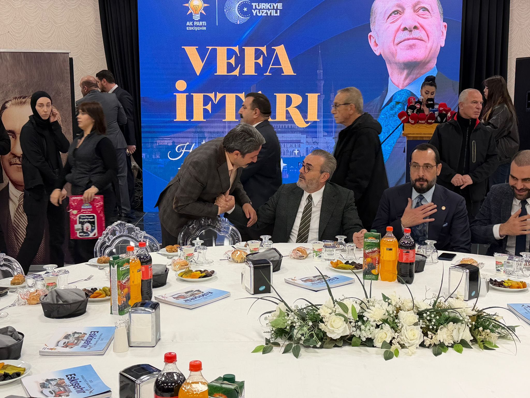 Vefa İftarı katılımcıları