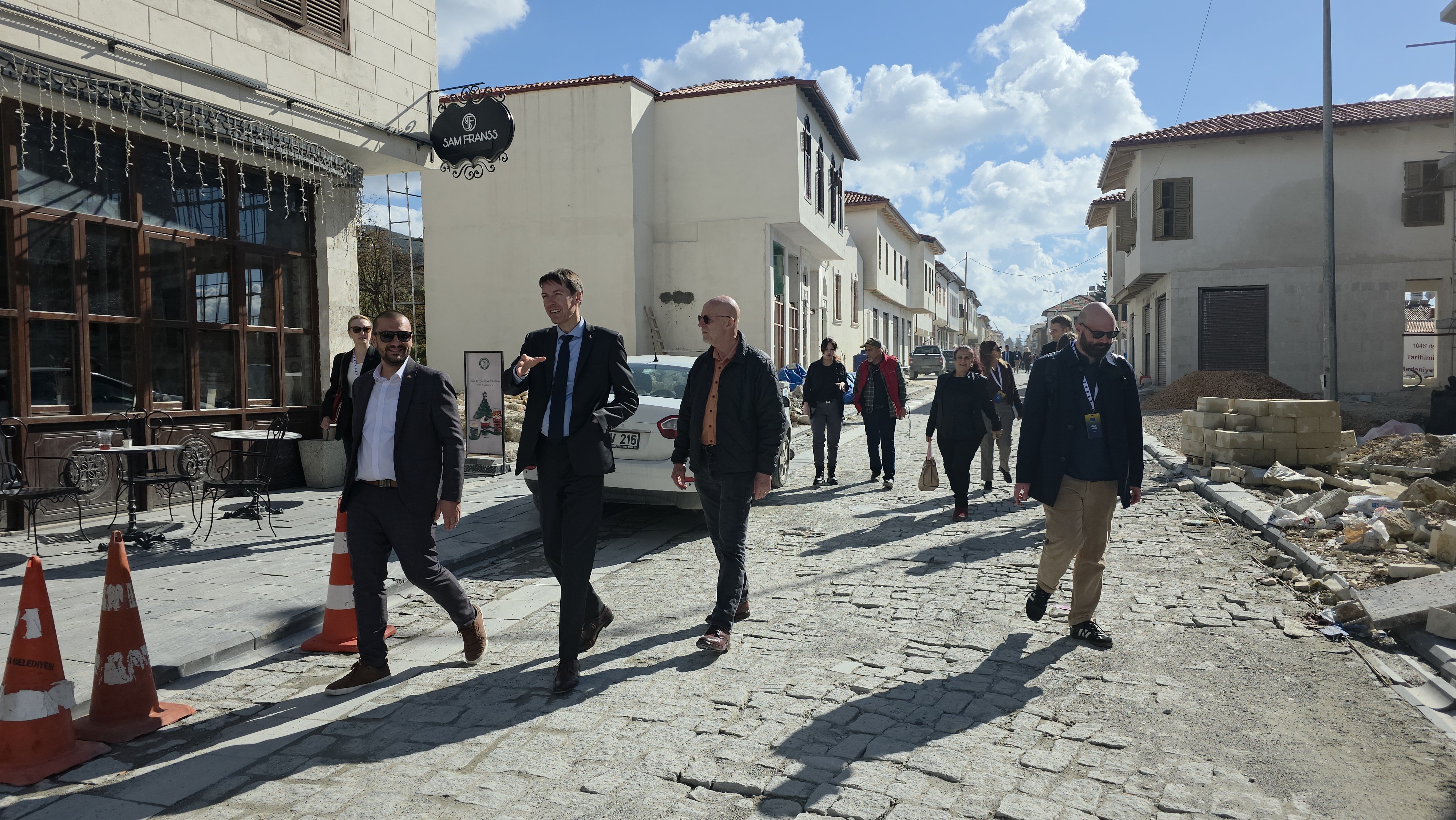 AB Komisyonu Üyesi Lenarčič Hatay Açıklaması