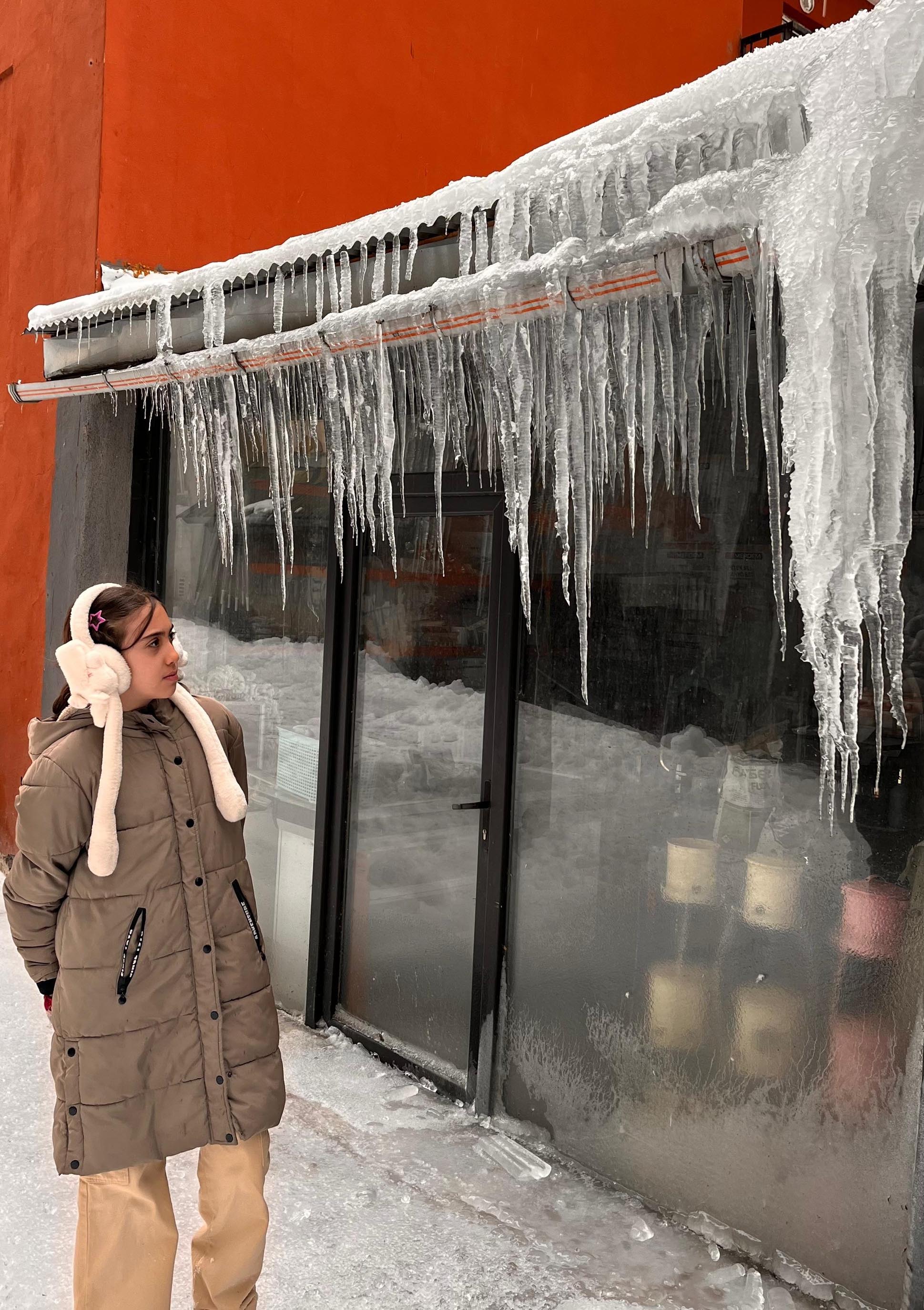 Ardahan belediye ekipleri çalışıyor