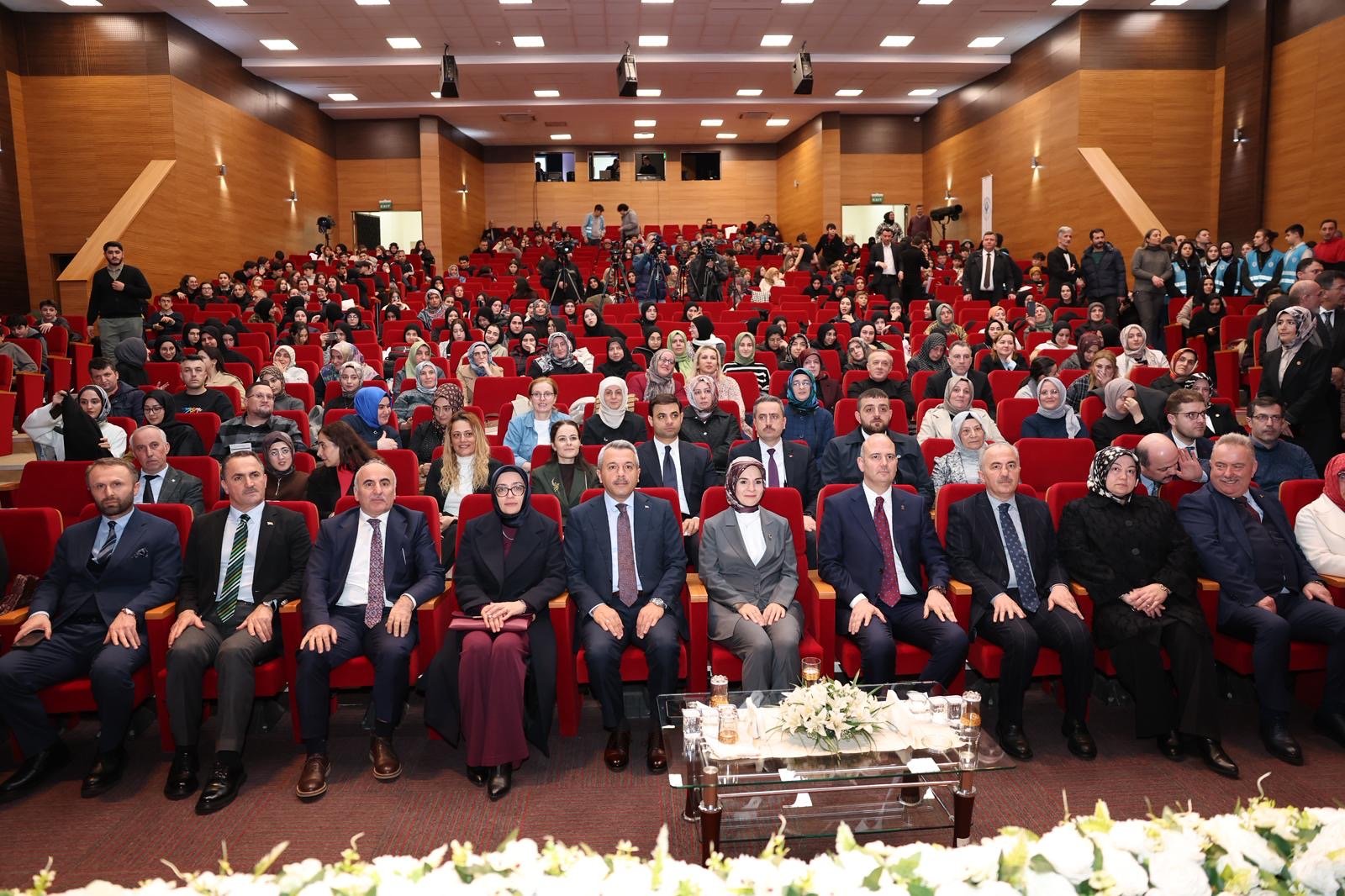 Bakan Göktaş Rize Panel Katılımcıları